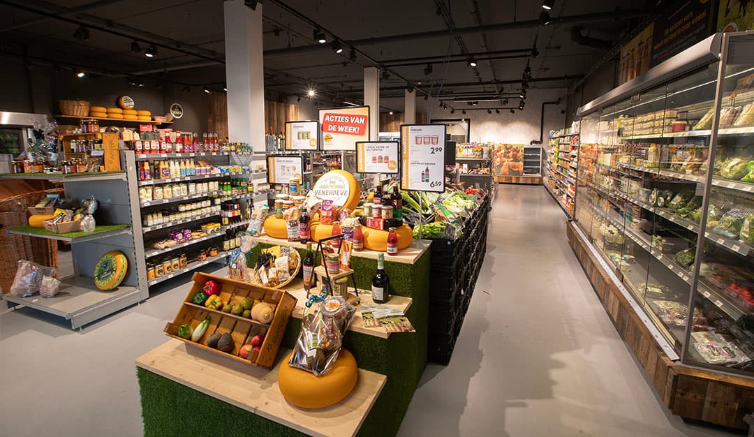 In de biologische winkel in Stadskanaal verkopen de vennoten Veneman een zeer breed assortiment biologische producten.