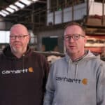 Hugo (58), Gijs (52) en Casper (24) van Oostrum hebben een gemengd melkvee- en akkerbouwbedrijf. Gijs runt daarnaast DairyVent, een bedrijf in buisventilatie voor veehouders. Casper werkt bij AbeMec en springt bij in de weekenden en de oogstperiode.