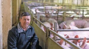 Jan van Genugten (66) is met zijn broer Mari en een Duitse zakenpartner eigenaar van Pelapro Farm.