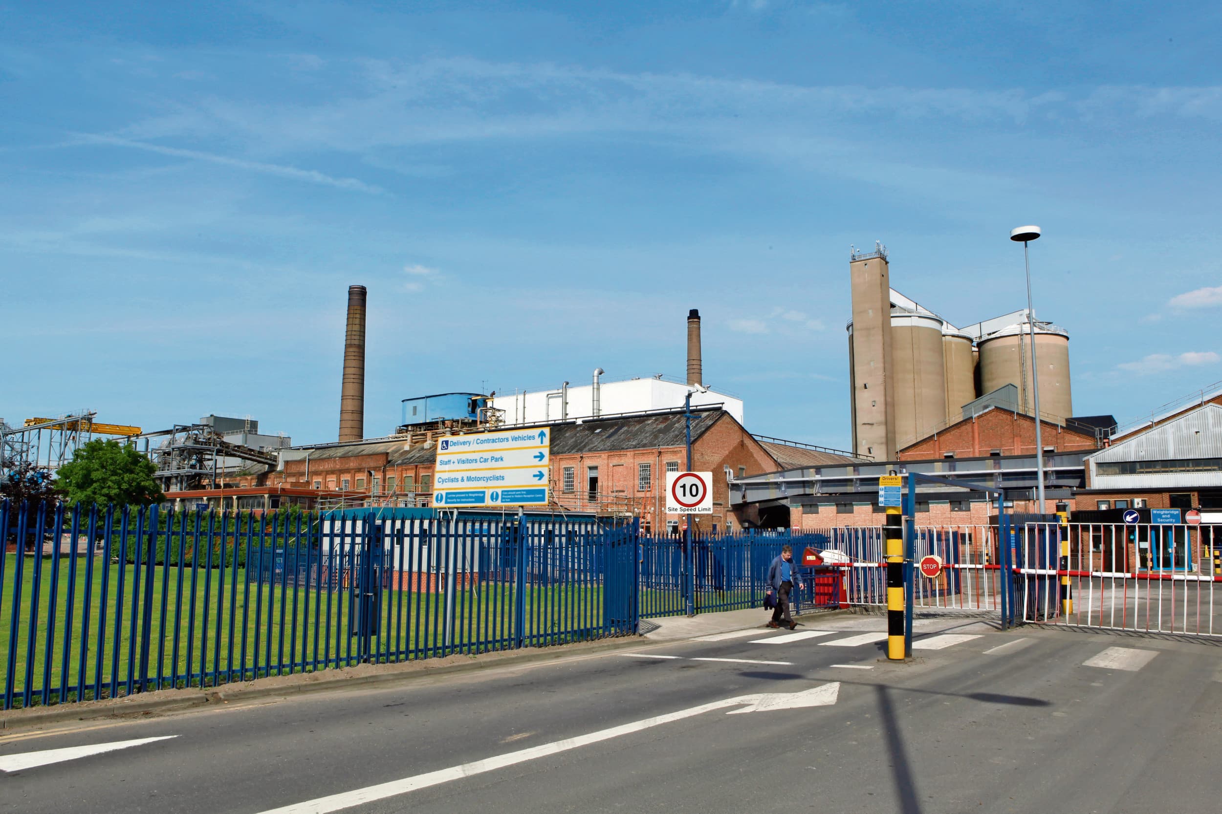 Suikerfabriek van ABF Suger, in het Engelse Newark-on-Trent. Het suikerbedrijf lijdt onder de lage suikerprijzen in Europa. Foto: Henk Riswick