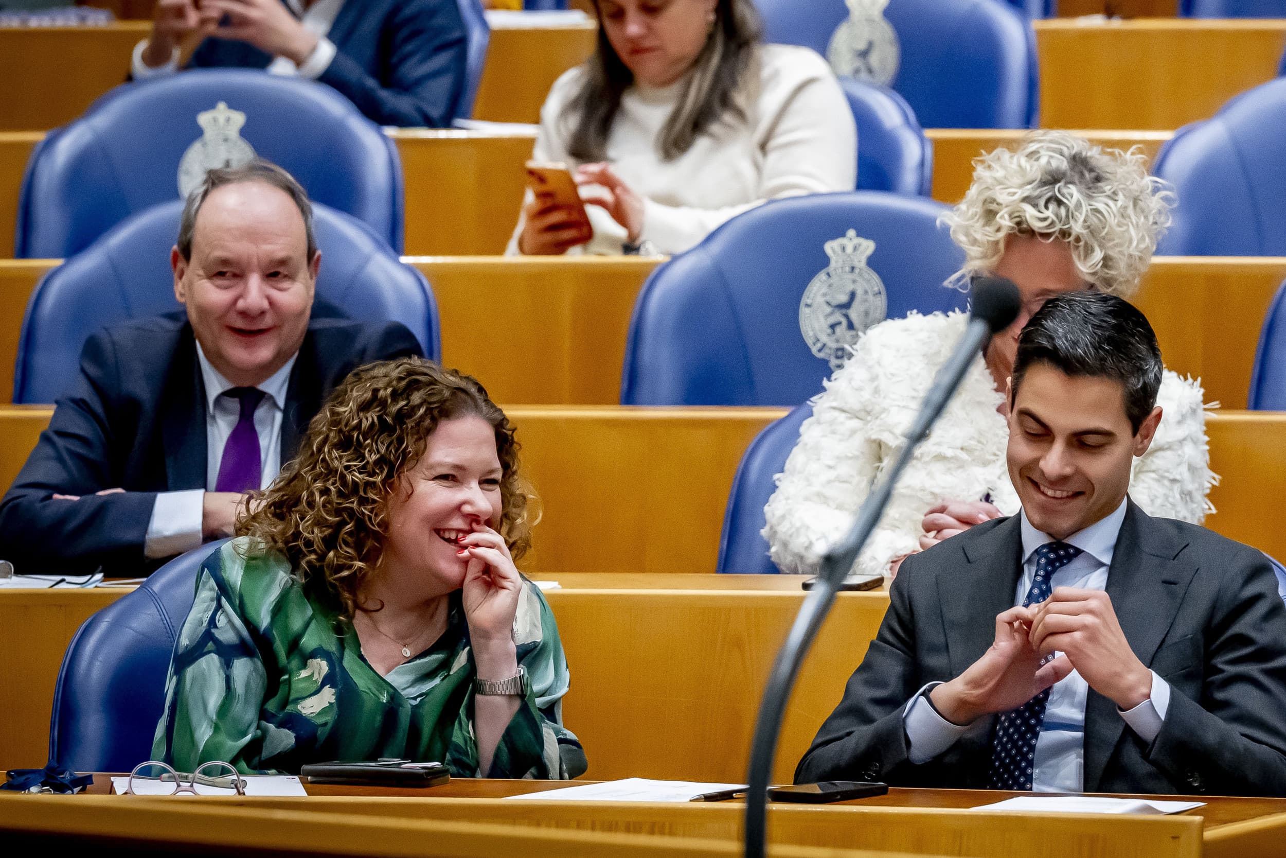 Hans Vijlbrief en Anne Marijke Podt (beiden D66) rechts op de foto. Links Rob Jetten, fractievoorzitter D66.