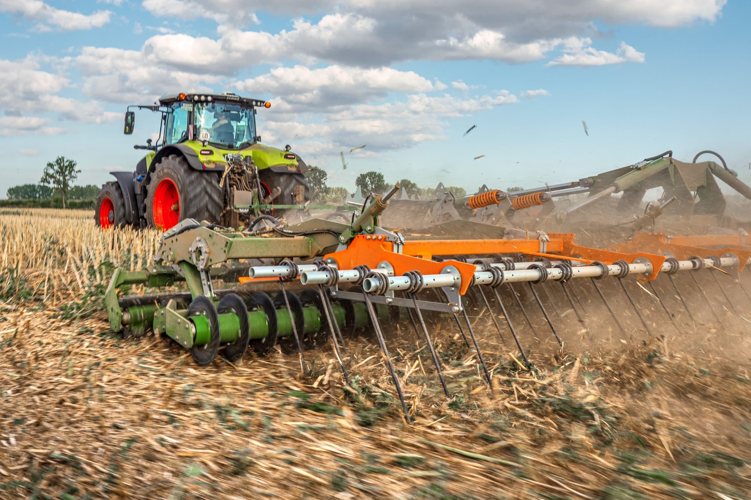De Amazone TopCut 12.000-2T-snijwals heeft een werkbreedte van 12 meter en een werksnelheid tot 20 km/uur. – Foto: Amazone