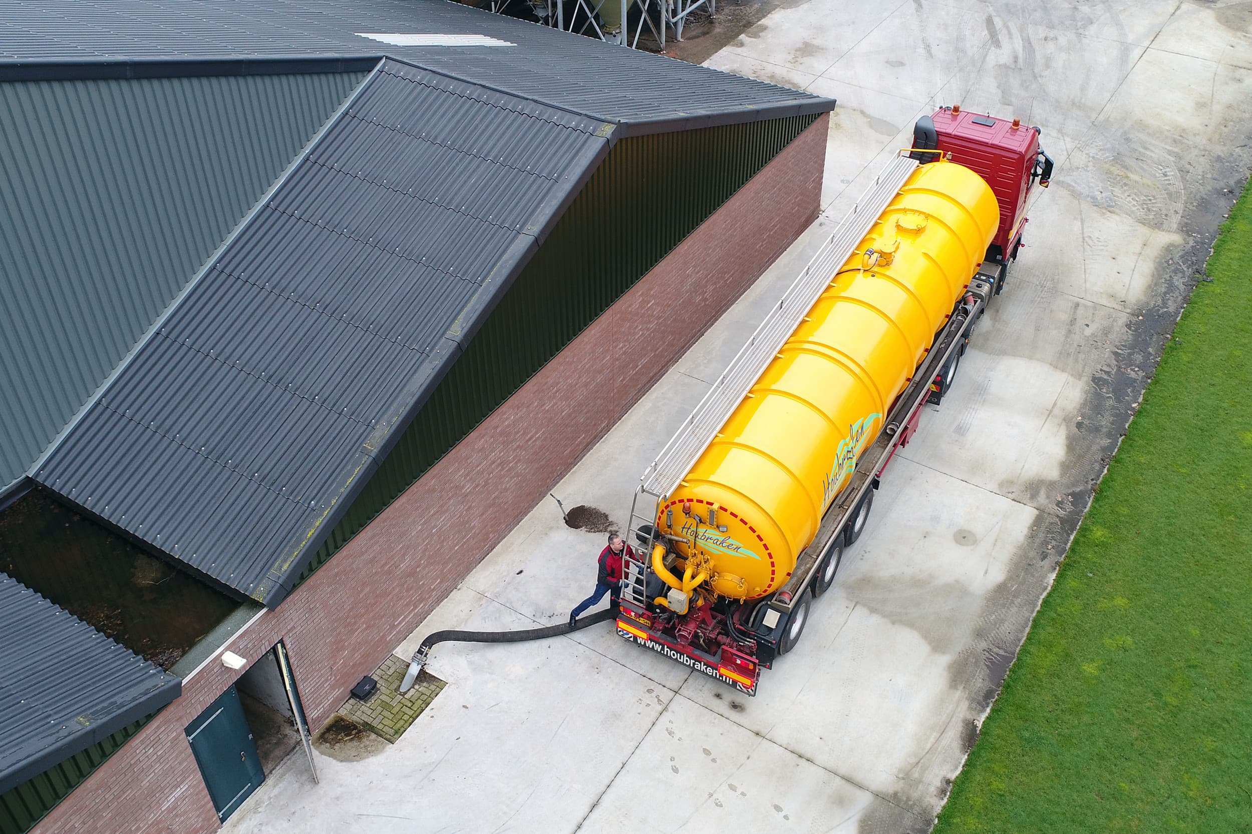In het eerste kwartaal van 2025 is de mestexport met 43% gestegen naar bijna 1 miljoen ton, vooral door een sterke toename richting Duitsland. Foto ter illustratie. Foto: Bert Jansen