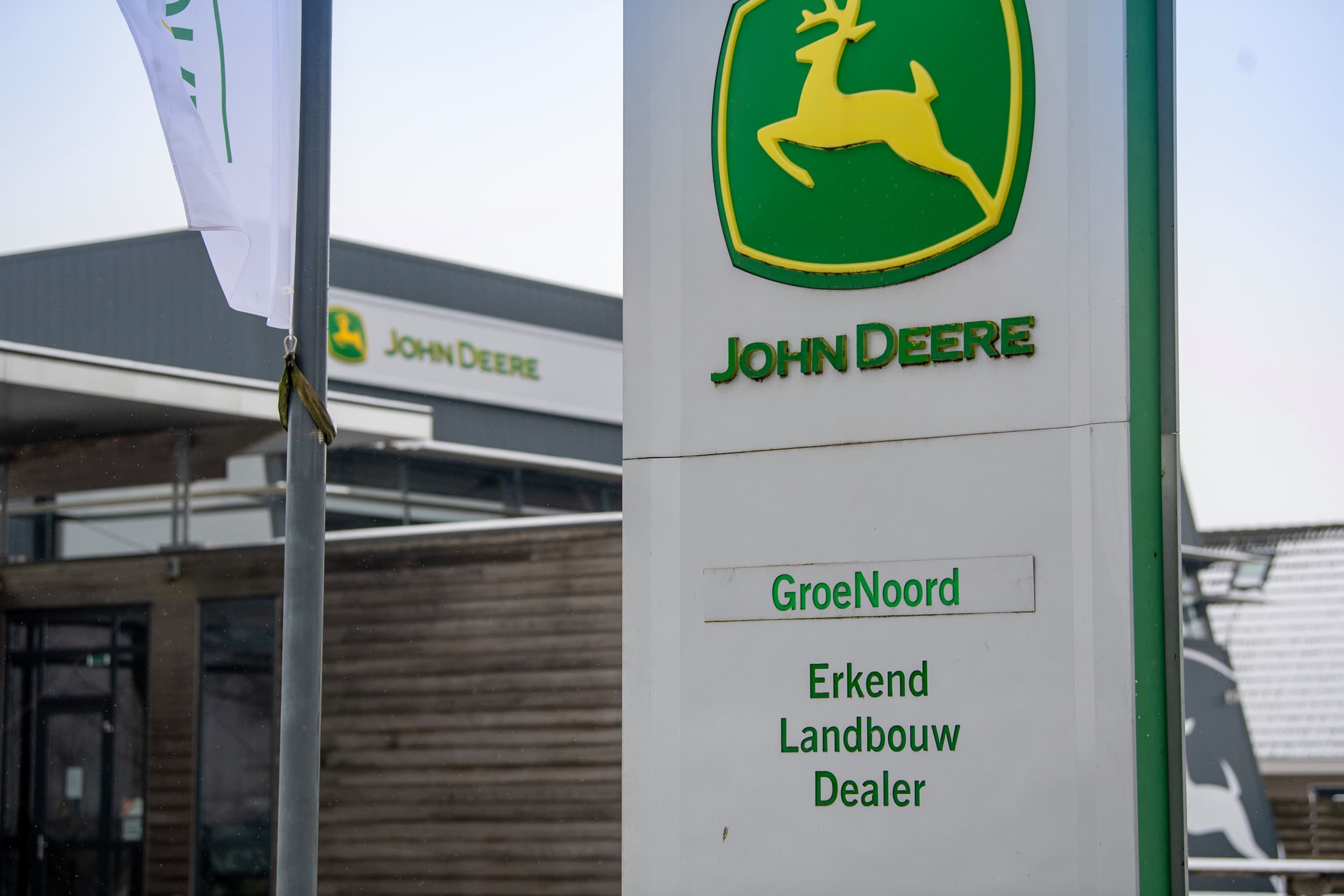 Een doorstart van GroeNoord is van de baan. De curators melden dat de biedingen te ver onder de getaxeerde waarde lagen. Daarom gaan de resterende eigendommen onder de hamer bij veilingsite Troostwijk Auctions. – Foto: Mark Pasveer