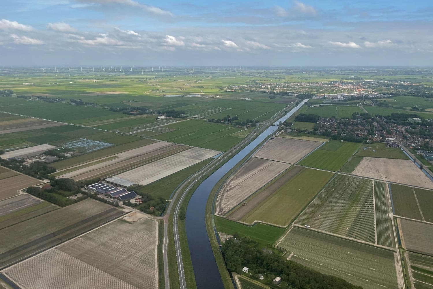 Nederland heeft een nieuwe landinrichtingswet nodig om de ruimte beter te verdelen en de stikstofproblematiek op te lossen, net zoals vroeger met de ruilverkavelingen, aldus columnist Vergaderboer. Foto: Martijn ter Horst