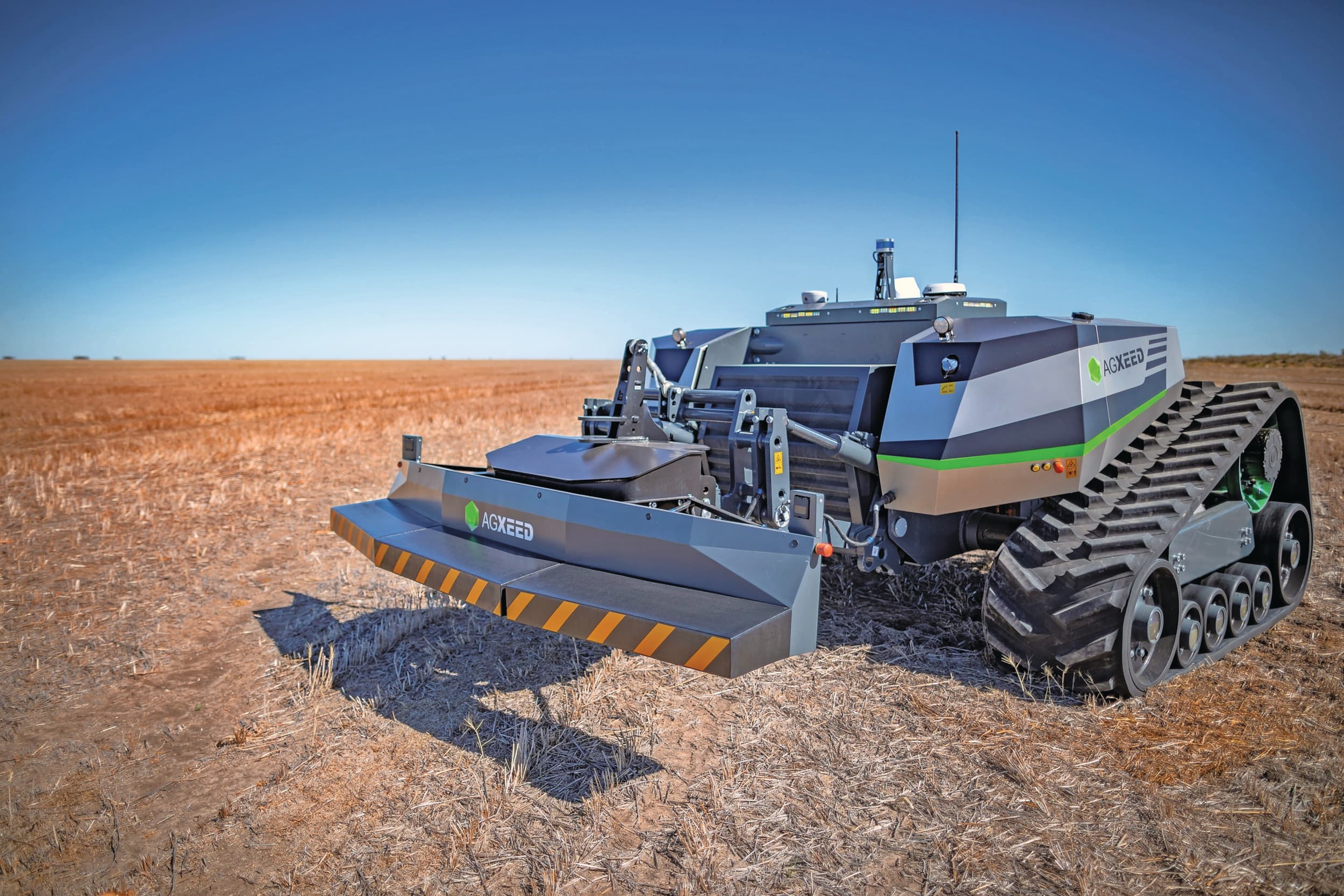 De AgXeed is een van de blikvangers van NPPL-R. Deze multi-inzetbare Agbot (tractierobot, 152 pk) werkt volledig autonoom met een focus op arbeidsefficiëntie en kostenverlaging. De robot wordt jaarrond getest door Marijn Vermuë uit Werkendam. Foto: AgXeed