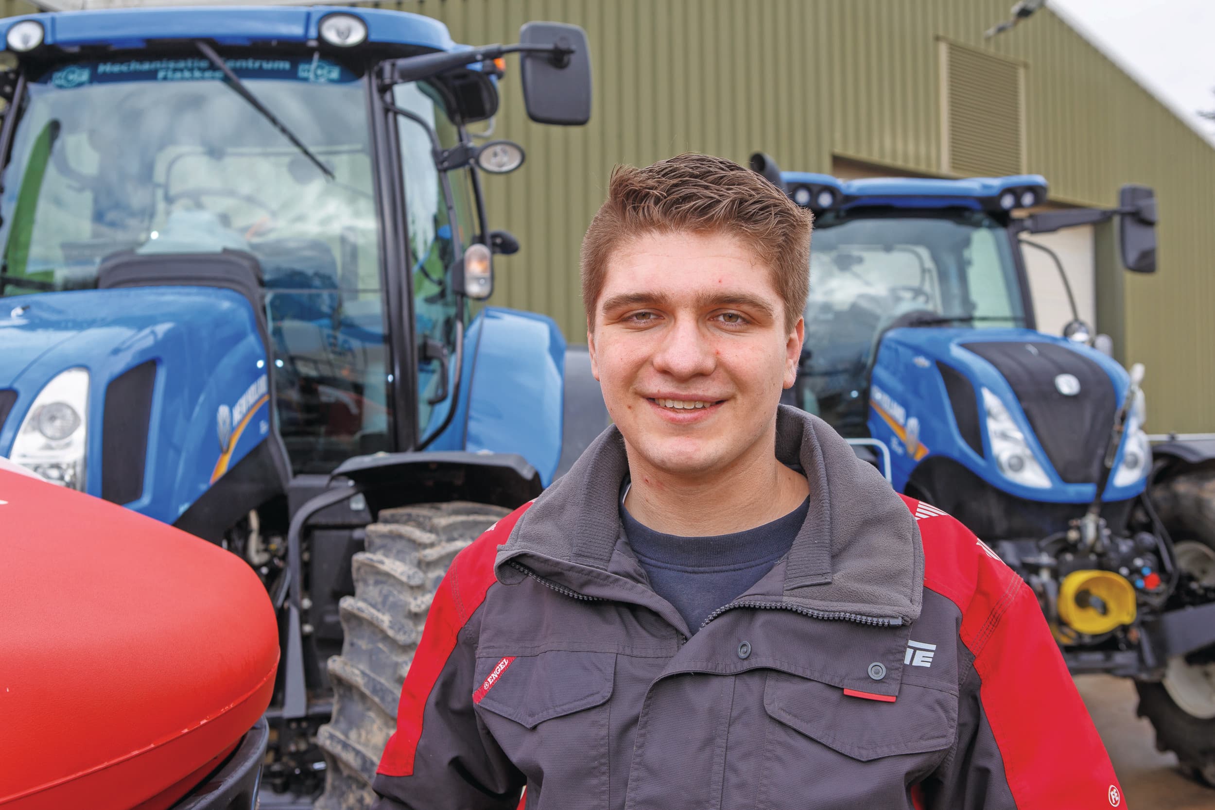 Ruben Moijses (18) woont in Stellendam (Z.-H.). Hij wil het akkerbouwbedrijf thuis gaan overnemen. Foto’s: Peter Roek