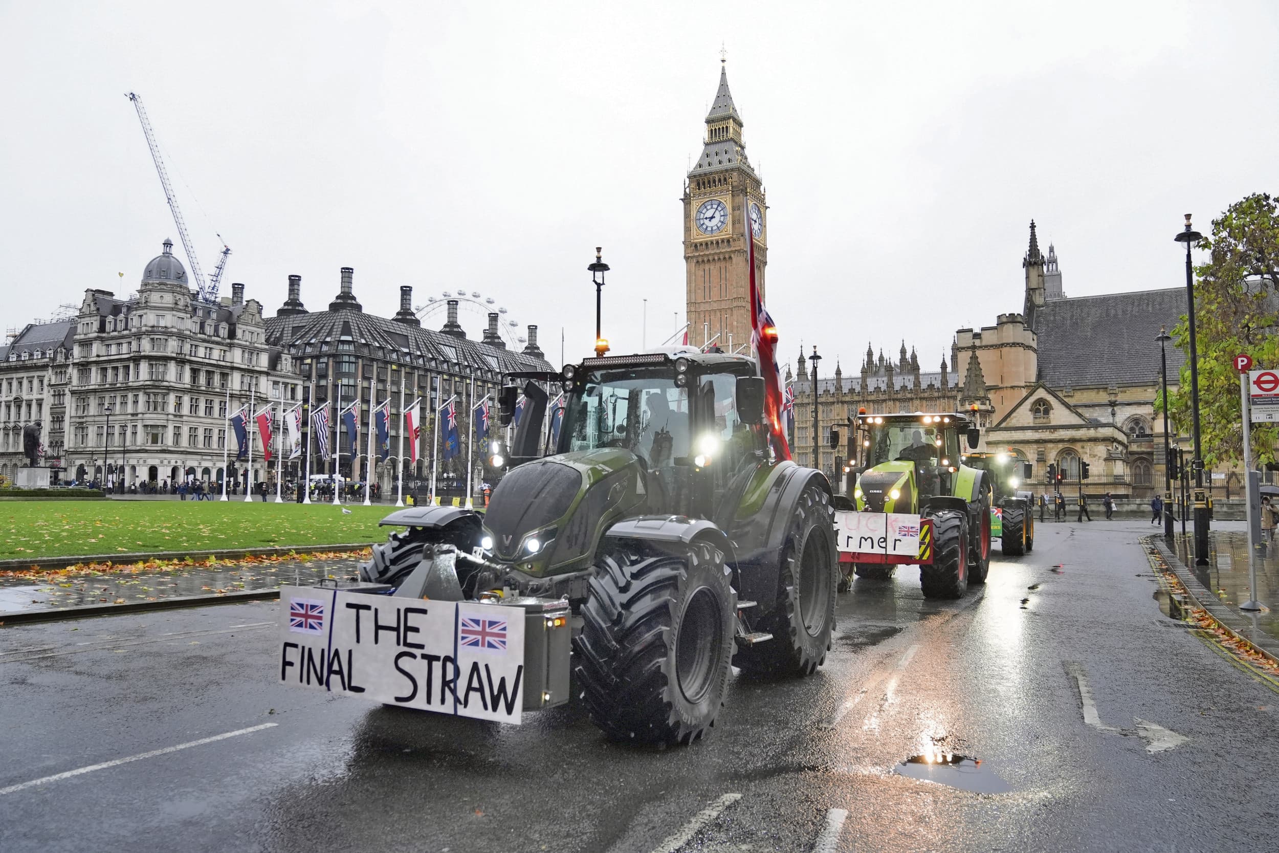 Britse boeren protesteren in Londen tegen de erfbelasting. Foto: ANP