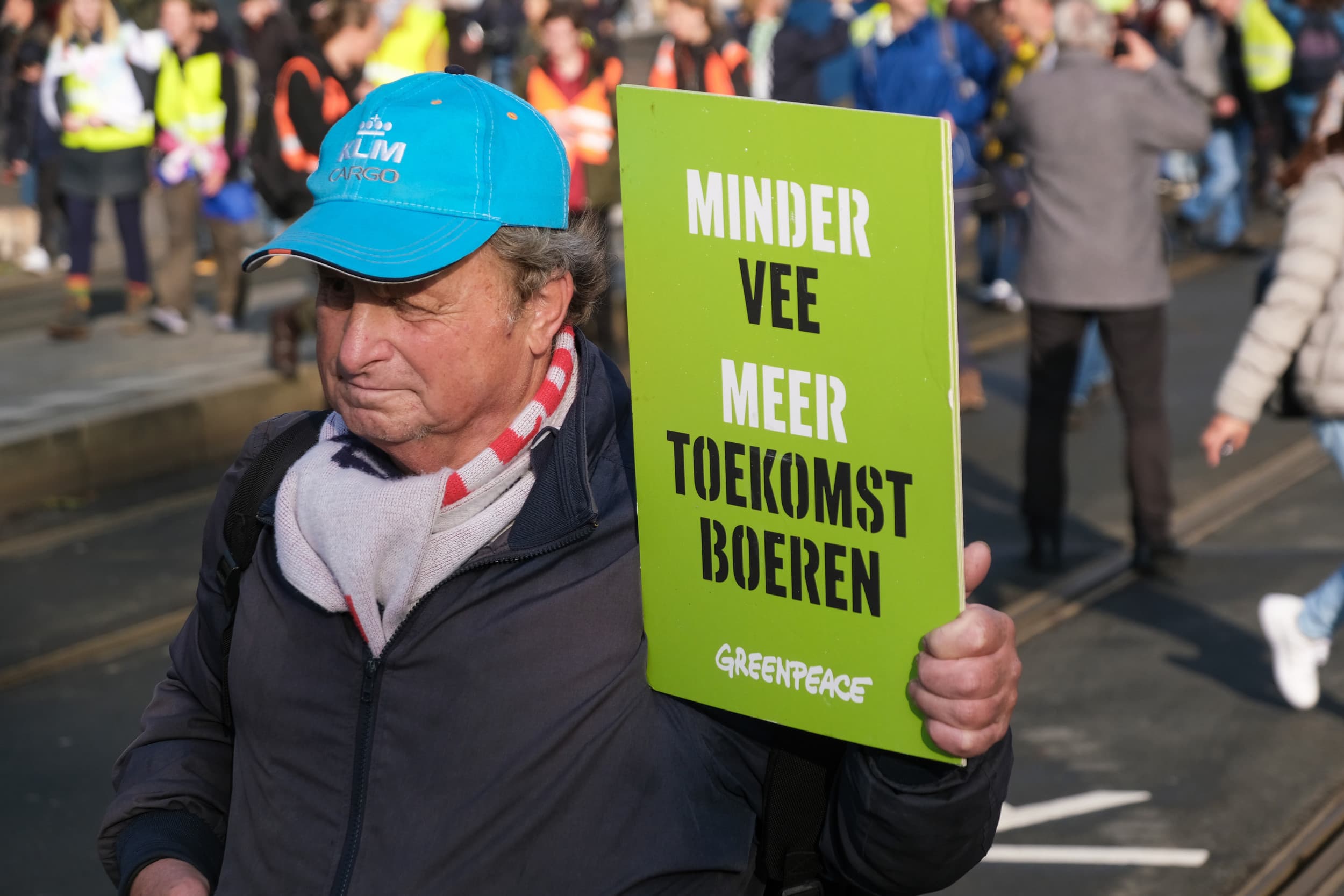 Amsterdam, november 2023. Greenpeace voert actie tijdens de Klimaatmars. Demonstranten eisen minder stikstofuitstoot en strengere maatregelen voor natuurherstel. Foto: ANP