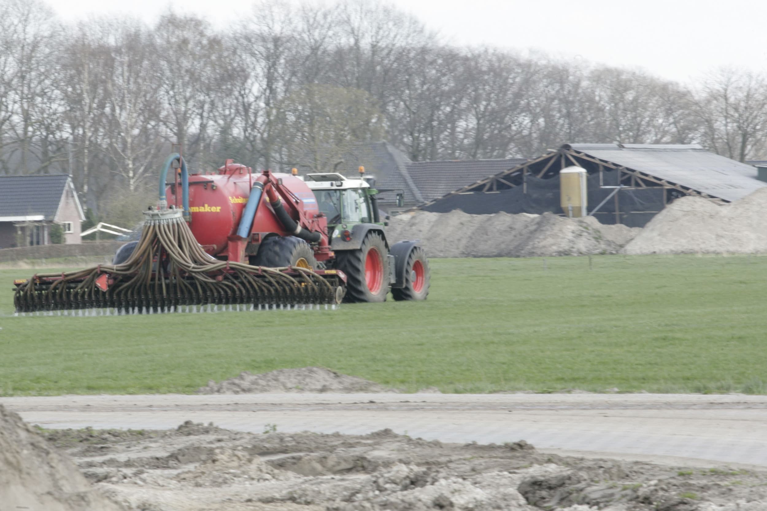 Overijssel stopt tijdelijk met het verlenen van stikstofvergunningen na de uitspraak van de Raad van State over intern salderen.