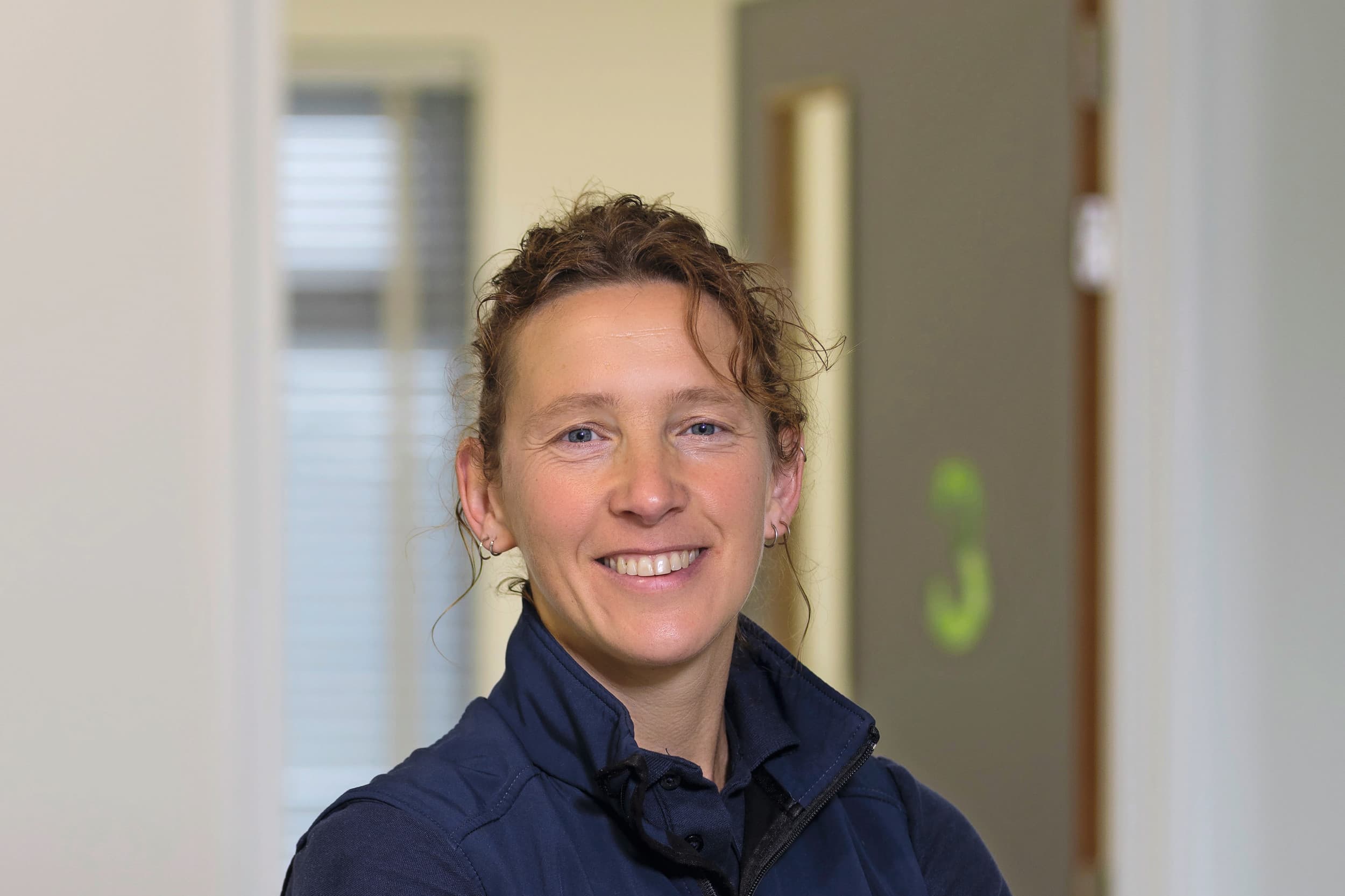 Iris Kolkman, rundveedierenarts bij A7Noord Dierenartsen.