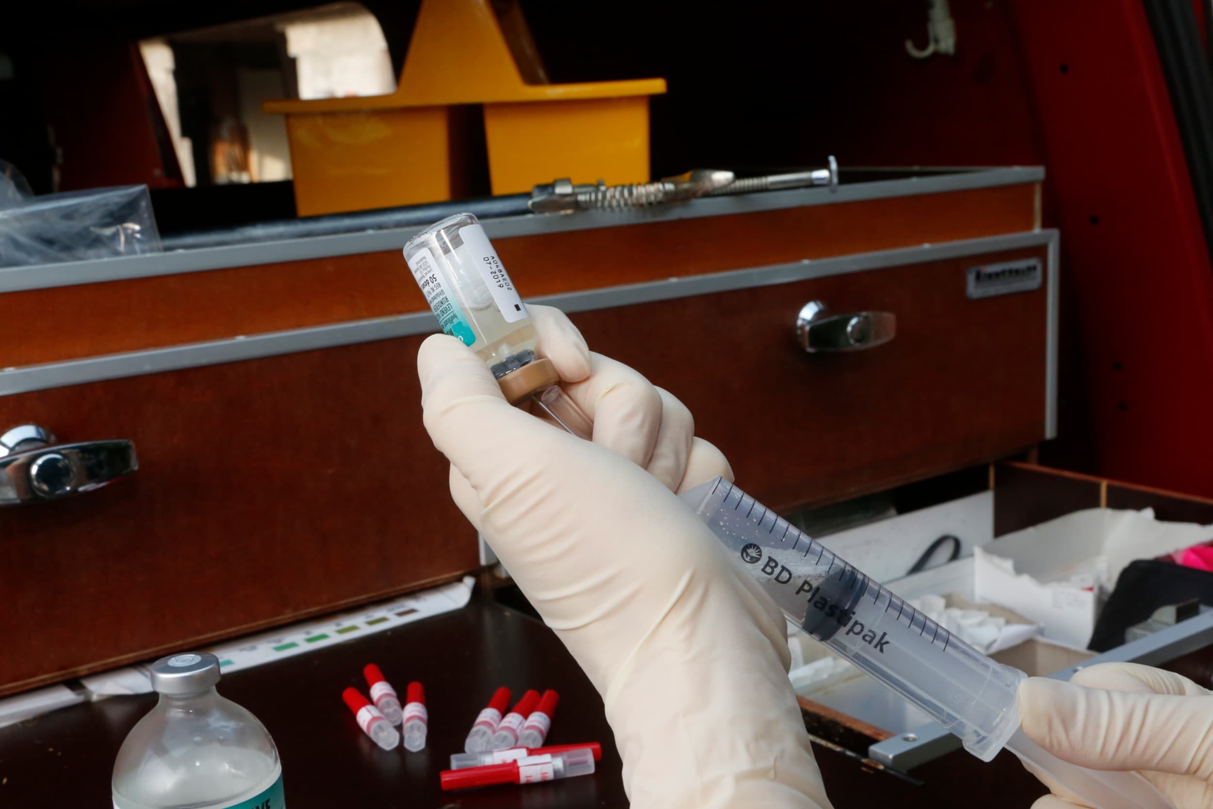 Het ministerie van landbouw en sectorpartijen bereiden zich voor op een noodvaccinatie tegen mond-en-klauwzeer. Foto: Henk Riswick