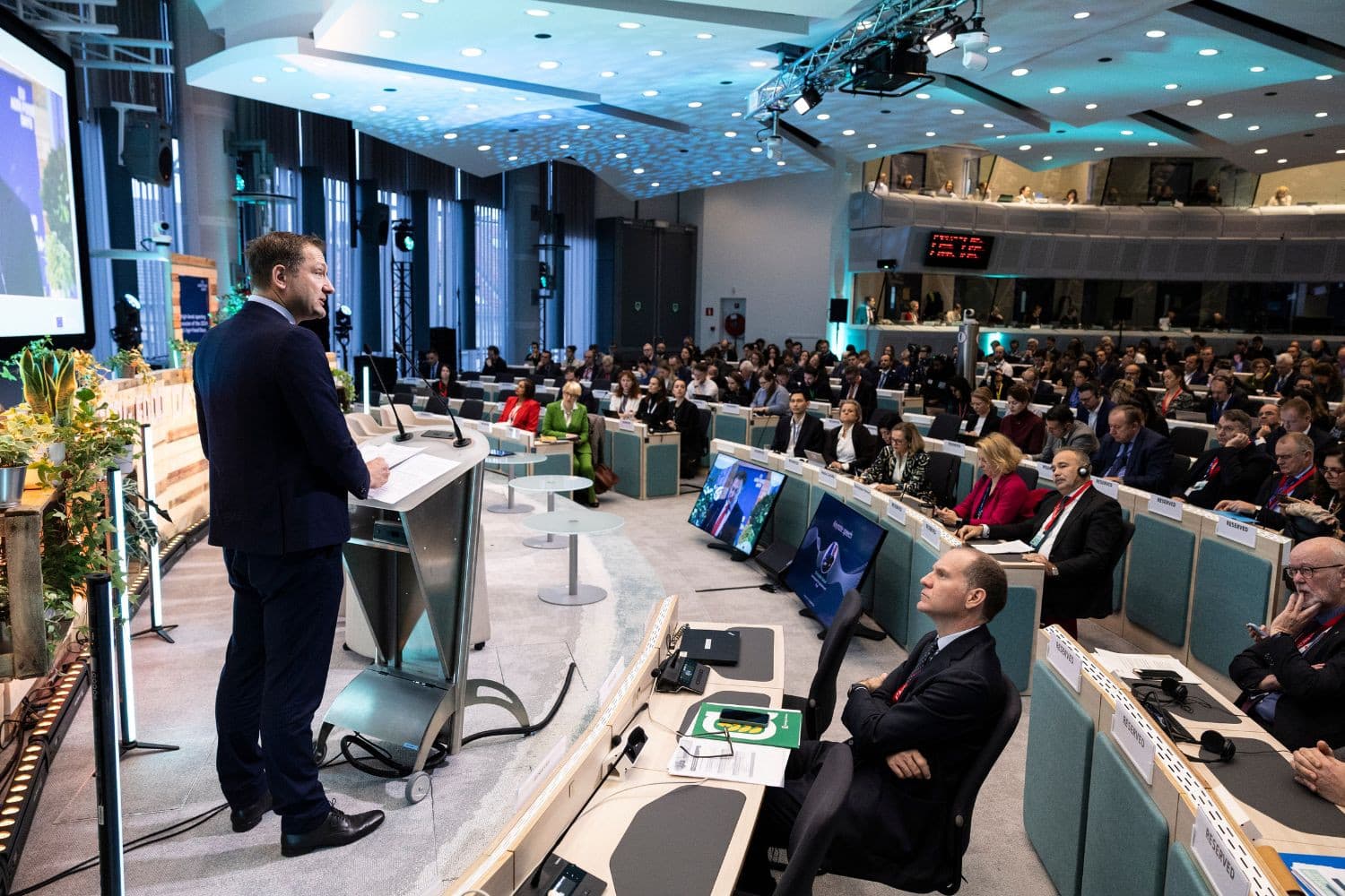 Christophe Hansen presenteert zijn visie op duurzaamheid, concurrentie en vereenvoudiging tijdens de EU AgriFood-dagen. Foto: Europese Commissie