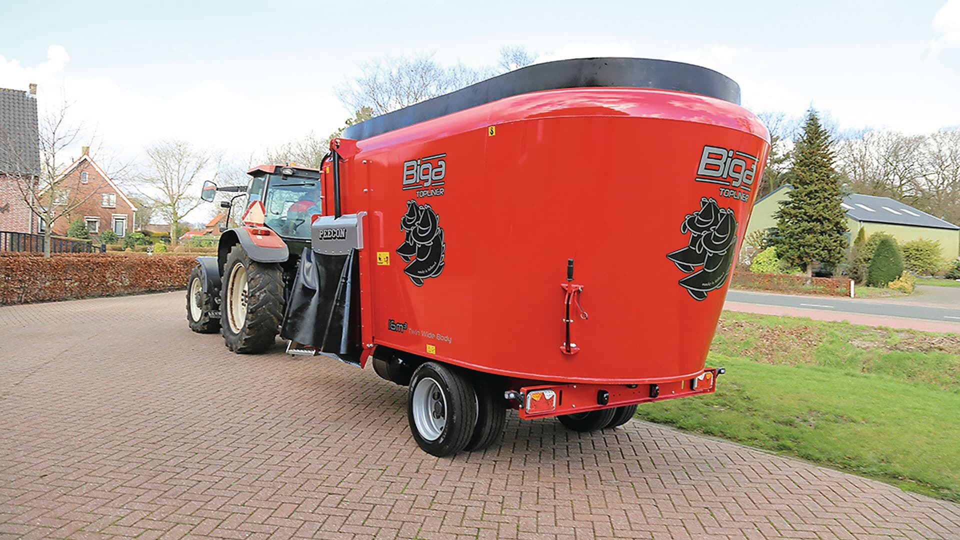 De Peecon Biga Topliner-serie van machinefabrikant Peeters Group bestond uit vier modellen, waarvan de 16 kuubs-uitvoering de kleinste is. Nu komen daar twee kleinere modellen voermengwagens en een grotere variant bij. - Foto’s: Peeters Group