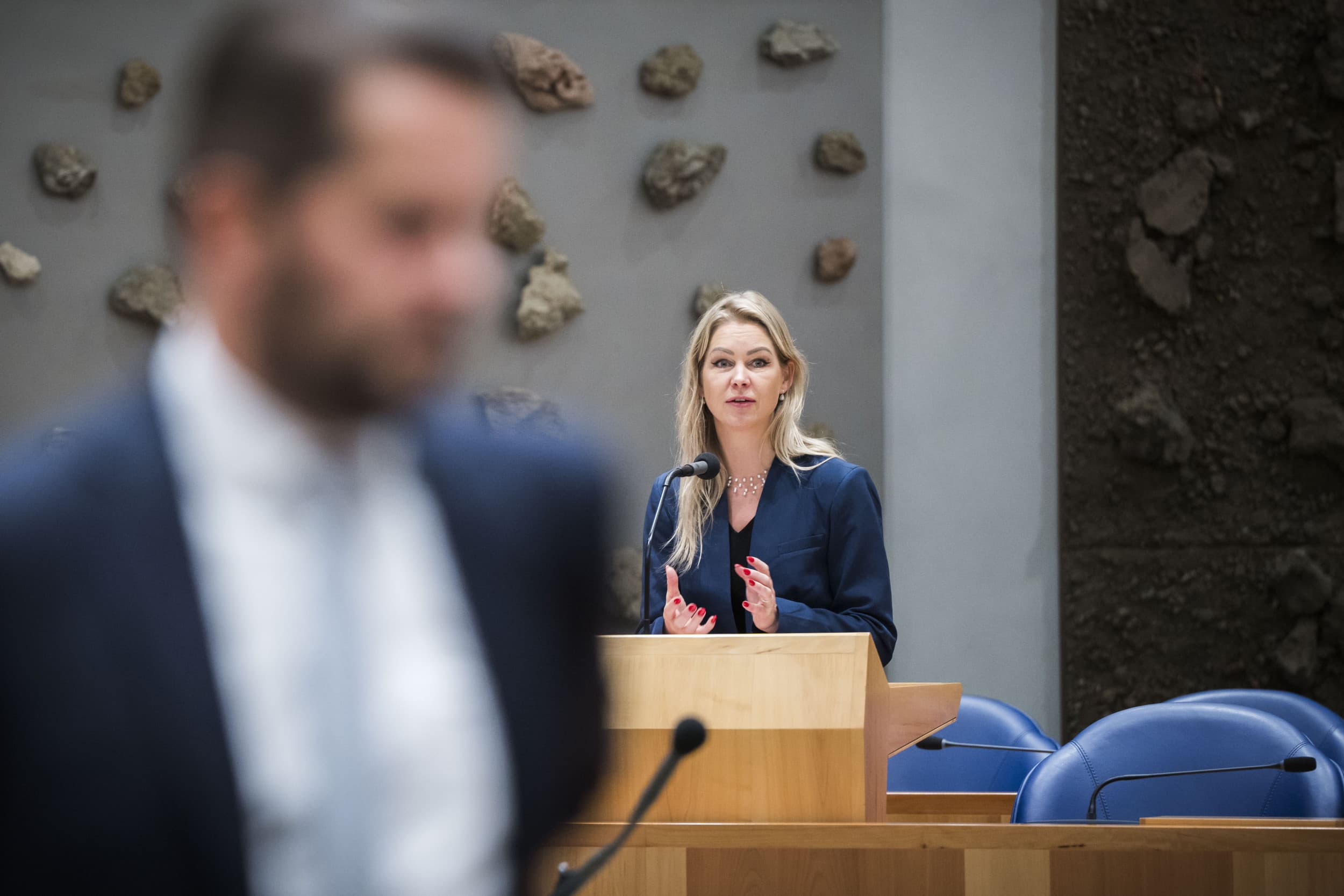 Femke Wiersma tijdens het begrotingsdebat in de Tweede Kamer. Foto: ANP/ Freek van den Bergh