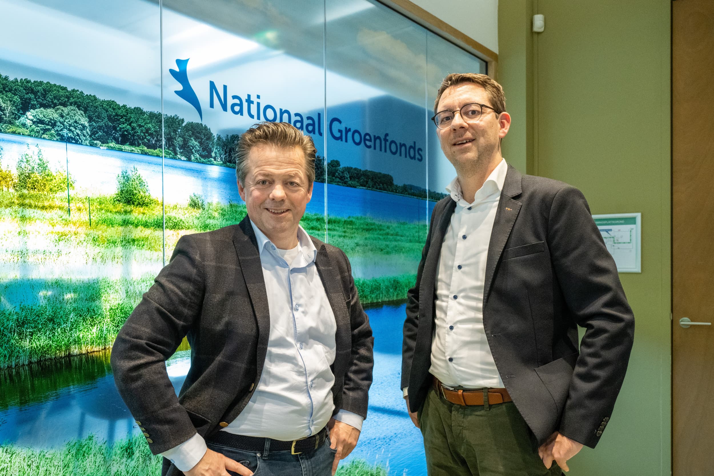 Rob van Eijck (links) en Dick Boddeüs van Nationaal Groenfonds. Foto: Cor Salverius Fotografie