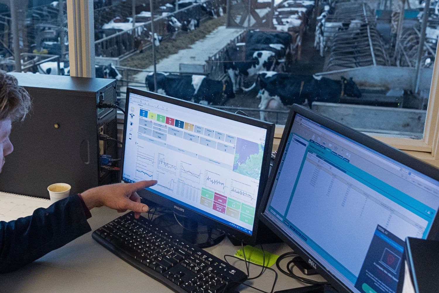 Boeren kunnen hun bedrijf beter beveiligen door antivirussoftware en tweefactorauthenticatie in te stellen. Foto: Herbert Wiggerman