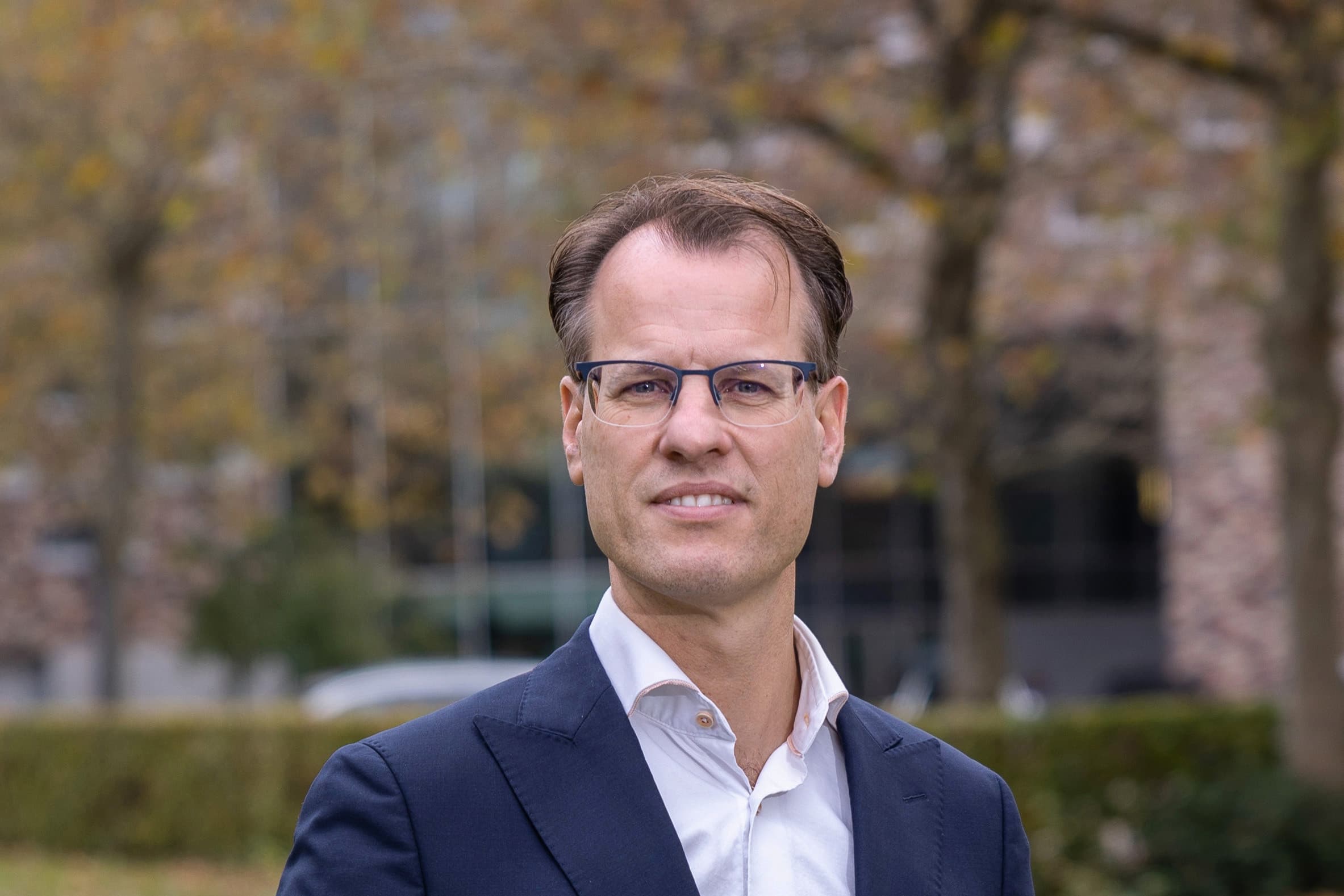 Robin Nijhuis is voorzitter van de VLB Vaksectie Recht.  Hij is werkzaam als senior belastingadviseur bij Flynth adviseurs en accountants en leider van het landelijk agro-fiscale overleg binnen de organisatie. Nijhuis studeerde fiscaal recht in Groningen. Foto’s: Herbert Wiggerman