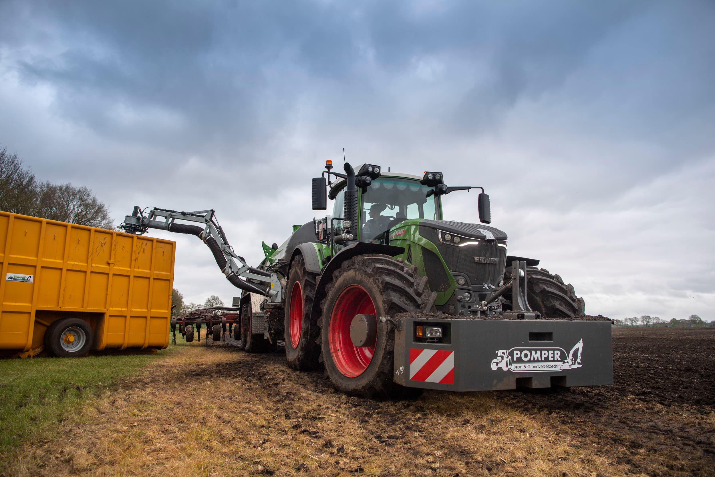 Landbouwbedrijven moeten eindvoorraden, aan- en afvoer van mest, en het gemiddeld aantal dieren doorgeven voor het mestregister. Deze gegevens zijn verplicht vanaf 2025. – Foto: Mark Pasveer