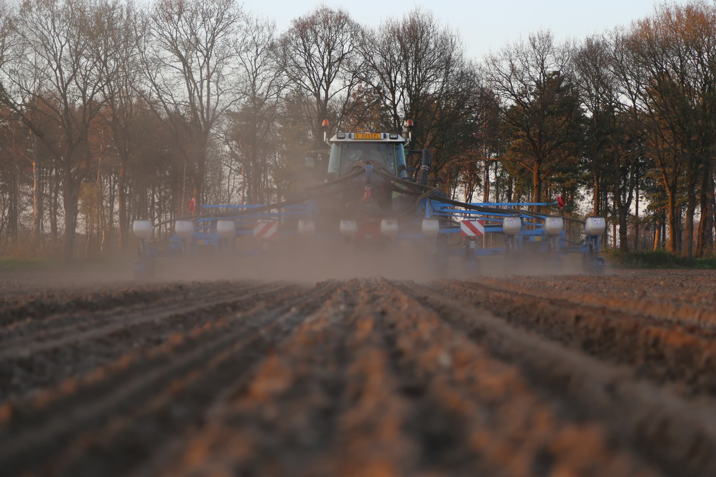 GroenLinks-PvdA wil dat het kabinet-Schoof actieve grondpolitiek gaat voeren, omdat de claim op ruimte nu ‘gegijzeld wordt door de intensieve veehouderij’. – Foto: Matthijs Verhagen