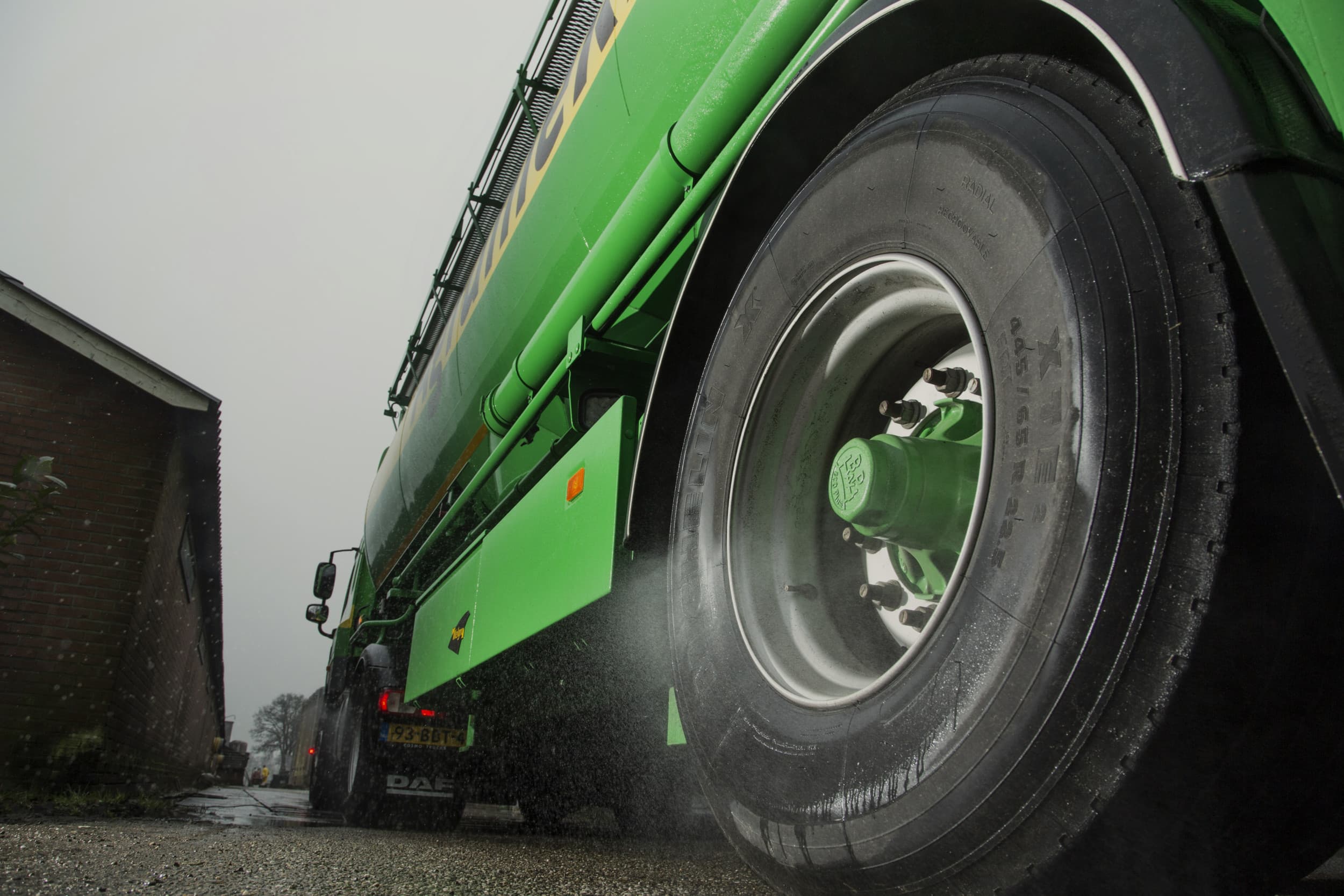 AgruniekRijnvallei behaalde een goed halfjaarresultaat en verwacht in een krimpende markt hetzelfde voervolume als in 2023 te realiseren. – Foto: Koos Groenewold