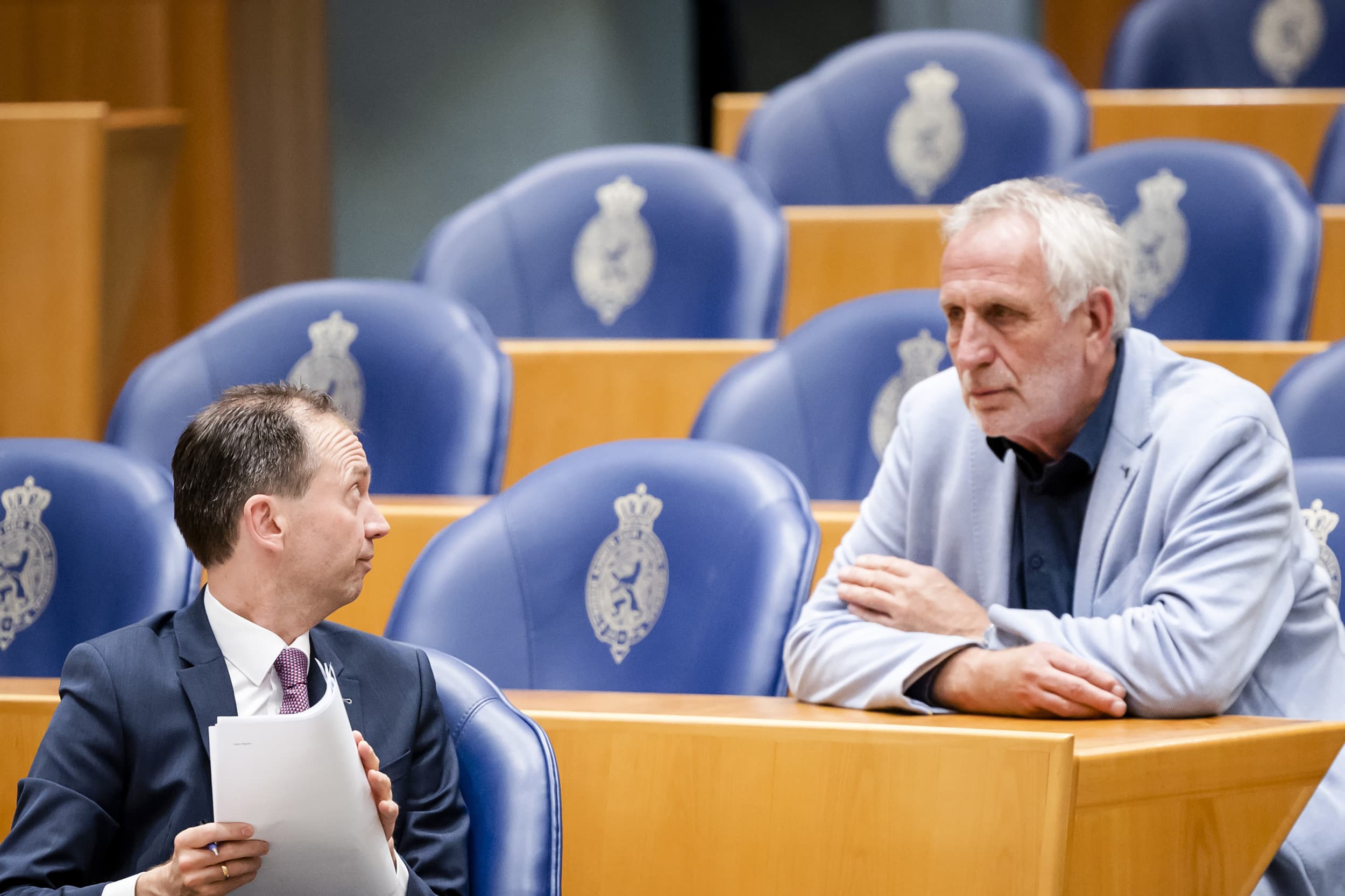 Harm Holman (NSC, rechts op foto) en Eddy van Hijum (NSC) tijdens een debat in de Tweede Kamer. Foto: ANP