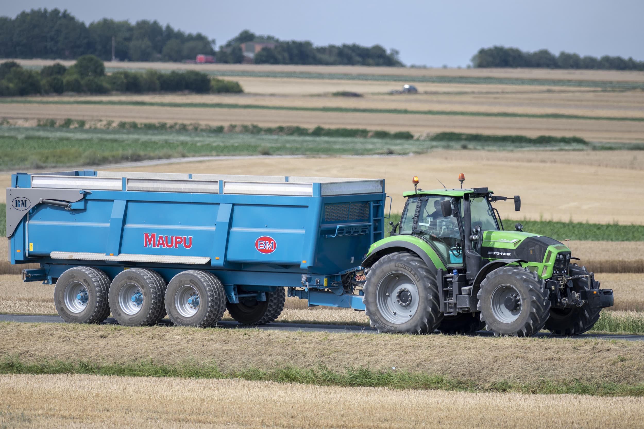 Graanoogst in Frankrijk. – Foto: Mark Pasveer