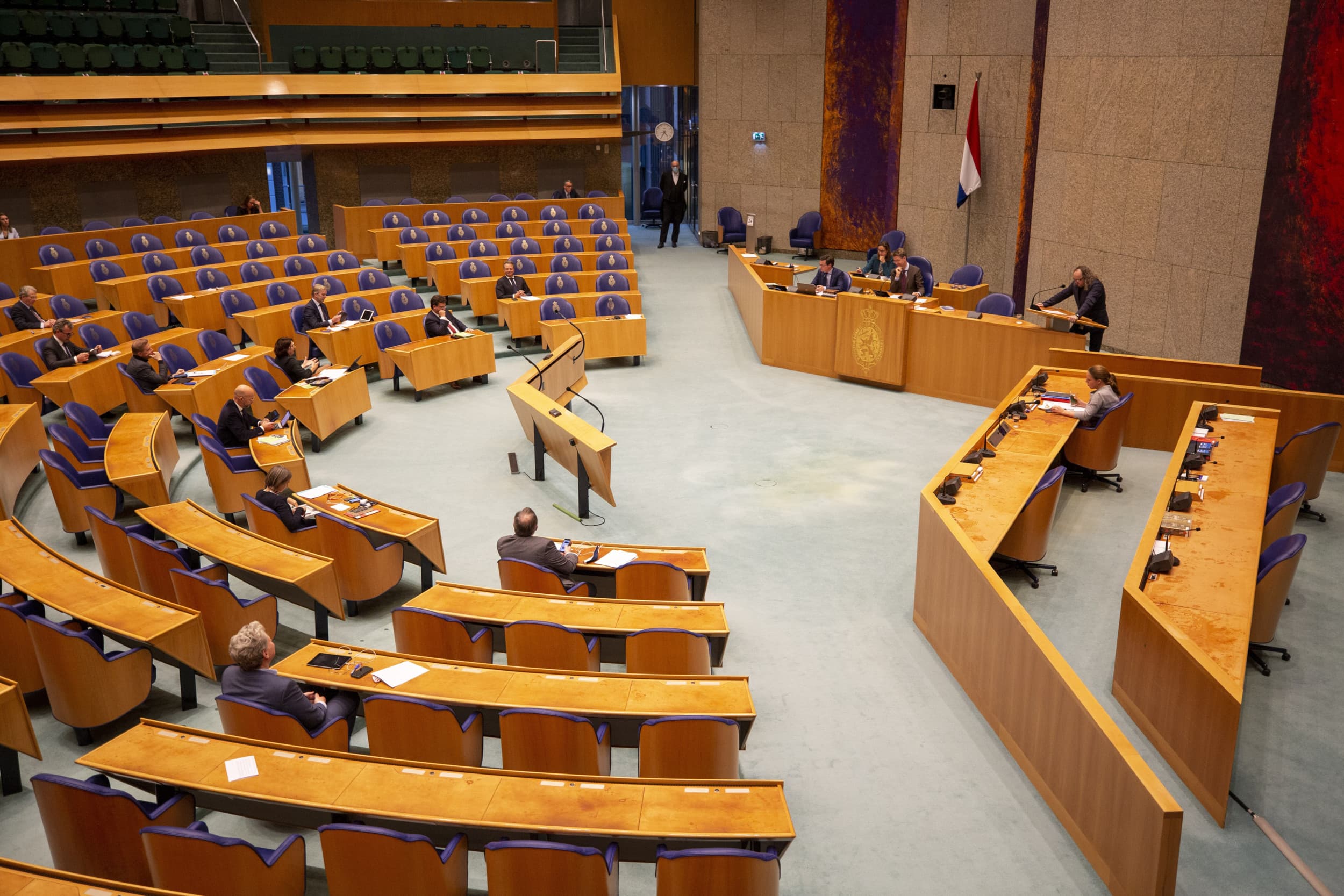 De Tweede Kamer wil dat het kabinet meer doet om het aantal arbeidsmigranten van buiten Europa te beperken die via andere EU-landen in Nederland komen werken. – Foto: Bart Nijs
