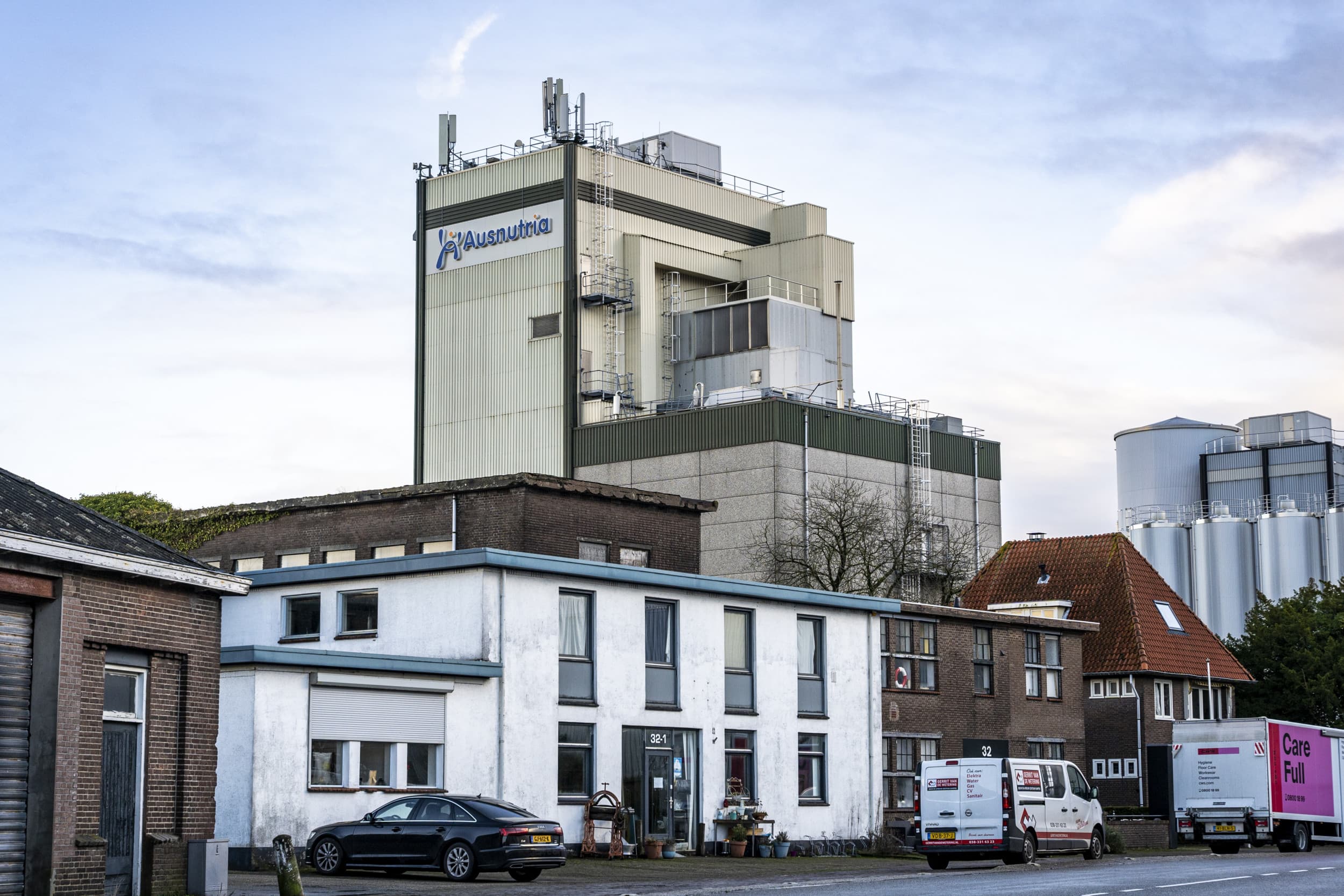 Een fabriek van Ausnutria in Kampen. Ausnutria neemt de resterende 50% van de aandelen in Amalthea over en versterkt hiermee zijn positie in de geitenmelkketen. – Foto: ANP