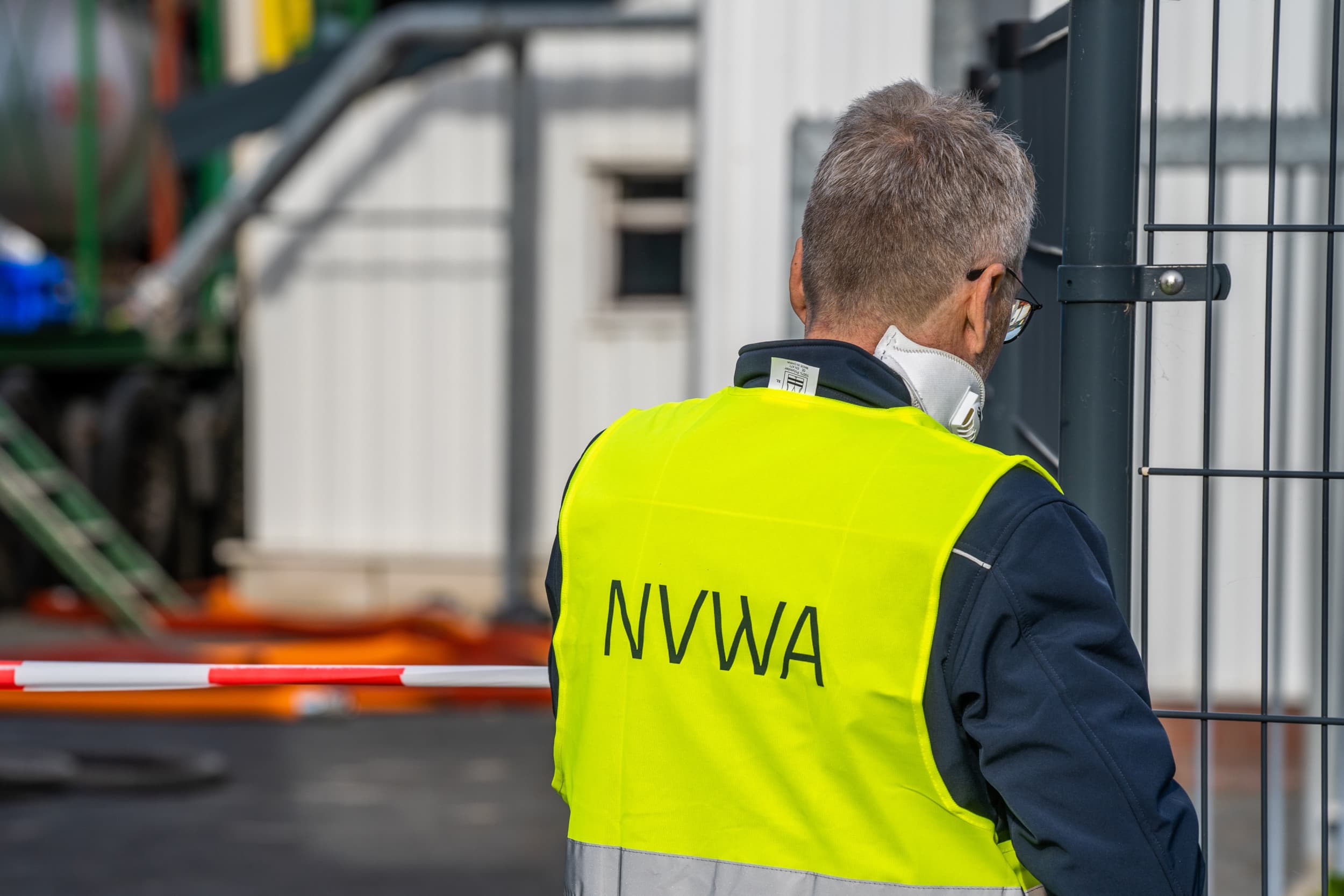 Bedrijven die plaagdieren zoals ratten en muizen bestrijden op boerenbedrijven, leven de regels niet goed genoeg na. Dat zegt de NVWA, die begin dit jaar is gestart met toezicht op de naleving van de regels voor knaagdierenbedrijven op boerenbedrijven. – Foto: Bert Jansen
