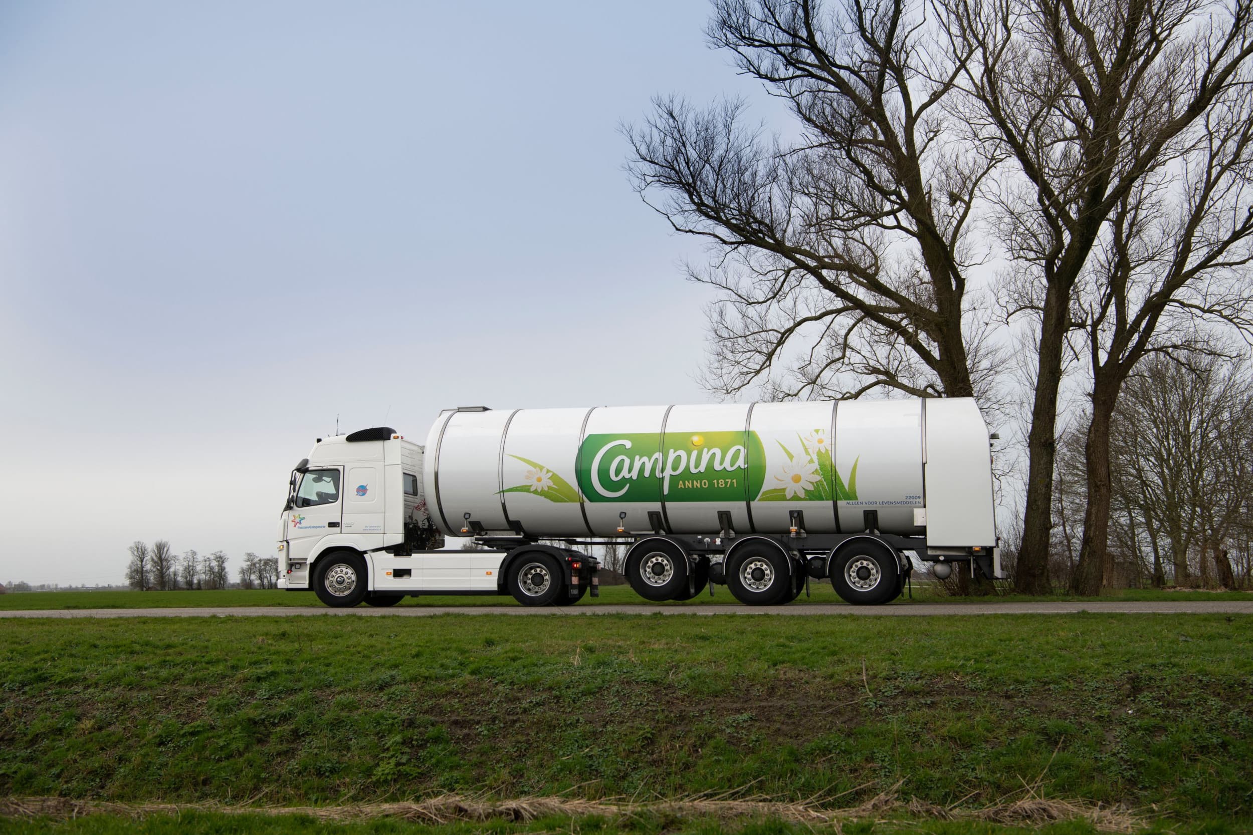FrieslandCampina verhoogt de garantieprijs in mei met € 0,50 en komt uit op € 47,25 per 100 kilo melk. – Foto: Mark Pasveer