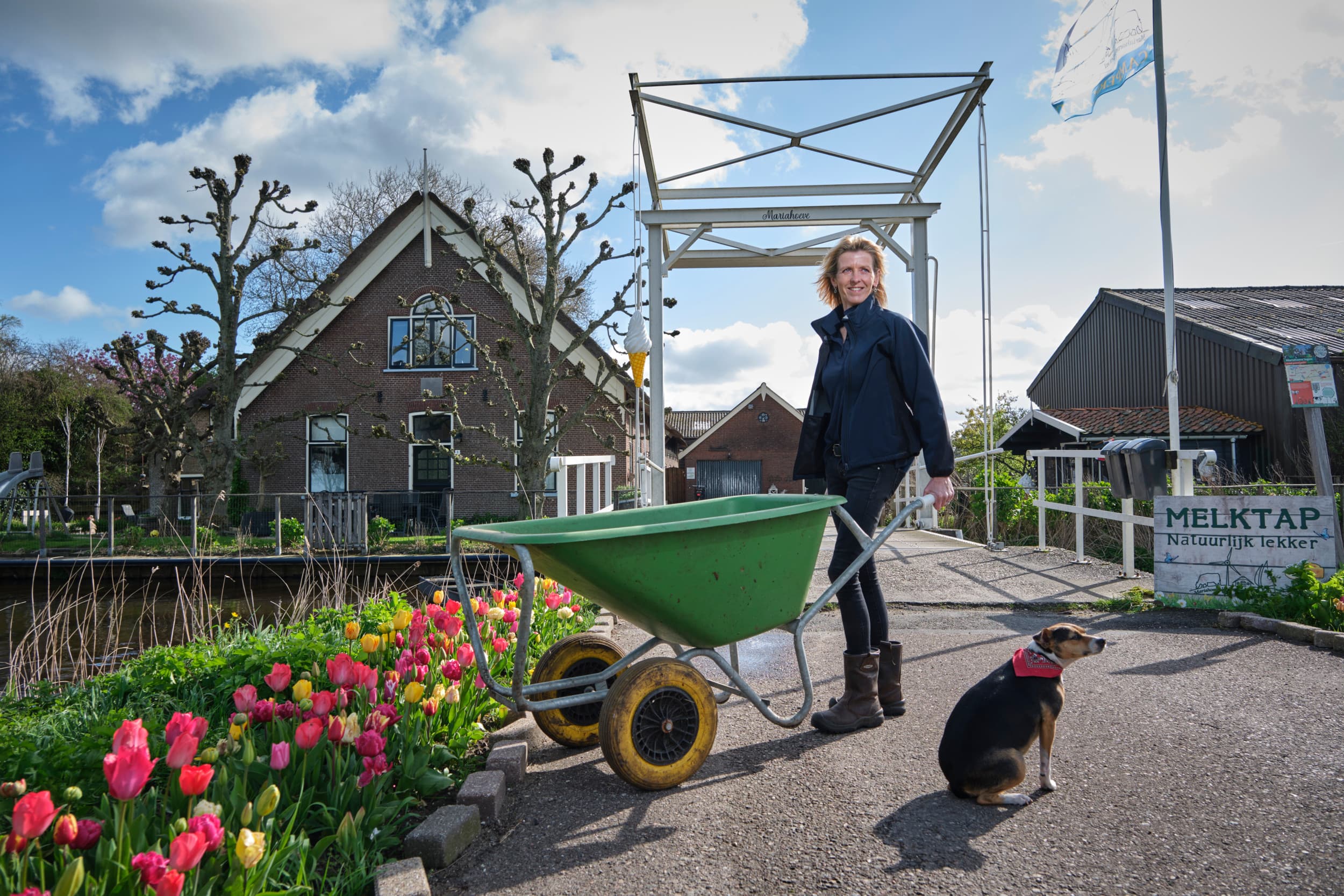 Mirjam van der Salm – Van Reenen (54) is getrouwd met John (57), ze wonen in Woubrugge (Z.H.). – Foto’s: Fred Libochant Fotografie