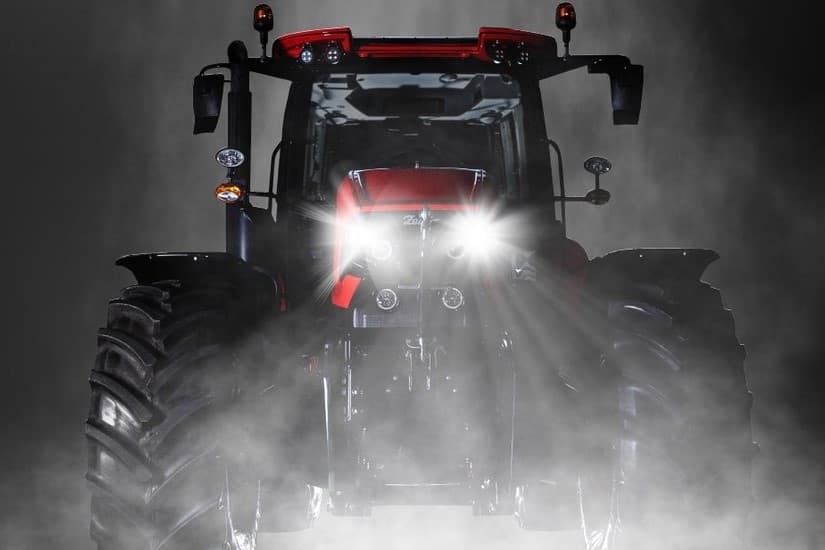 Zetor presenteerde een prototype trekker van een nieuwe 6-serie op een Tsjechische landbouwbeurs. Er zijn nog weinig officiële gegevens bekend. - Foto: Zetor