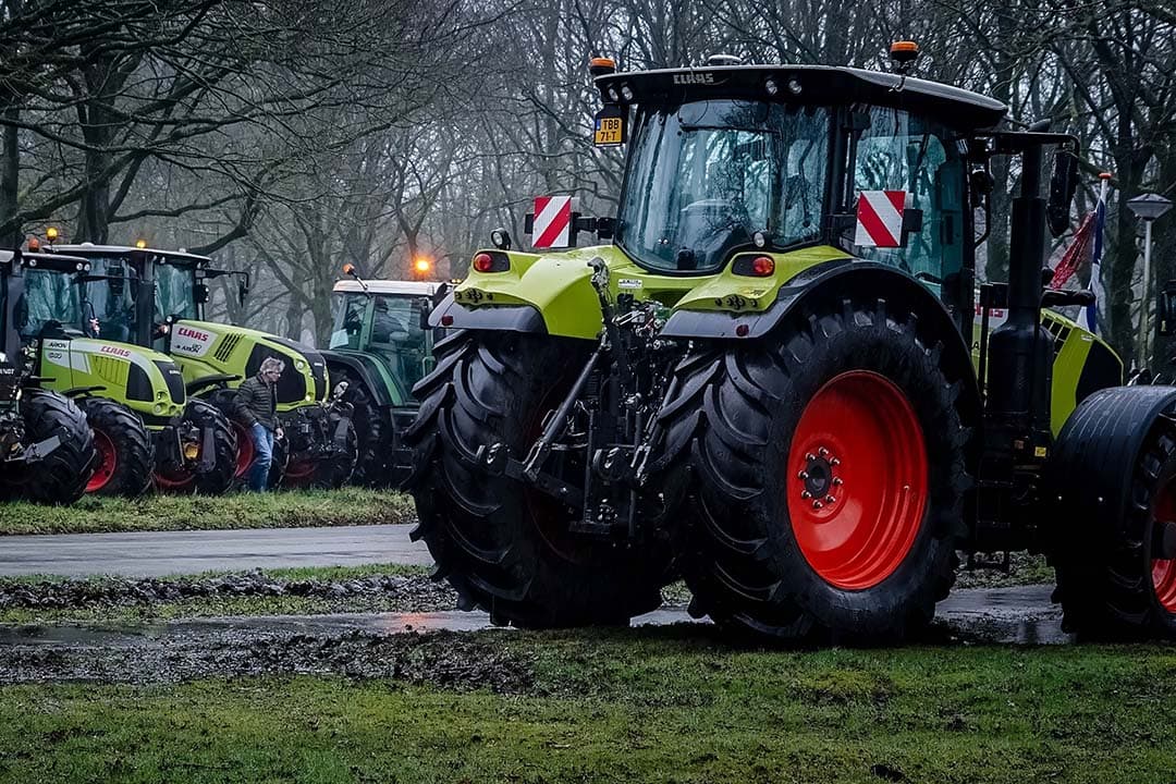 Een terugkerend nieuwsitem zijn de boerenprotesten in veel Europese landen. De demonstraties zijn gericht op specifieke maatregelen in de betreffende landen, maar de regeldruk hoor je telkens terug. - Foto: ANP