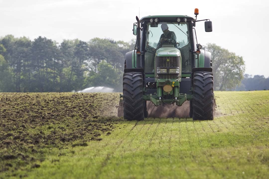 De mestafzetprijzen gieren door het dak. Alle mogelijkheden om boven de 170 kilo N per hectare te mogen bemesten, worden stelselmatig geschrapt. - Foto: Jan Willem Schouten