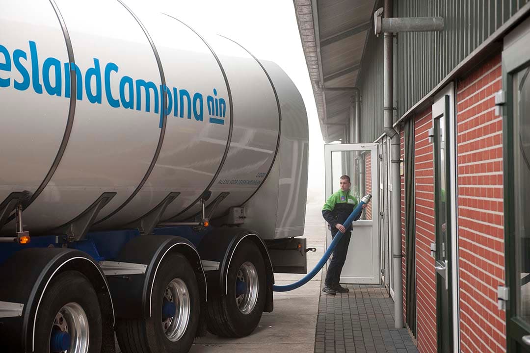 De melkprijzen fluctueren. Dat maakt het lastig om de inkomsten uit melkproductie van het bedrijf correct in te schatten. - Foto: Mark Pasveer