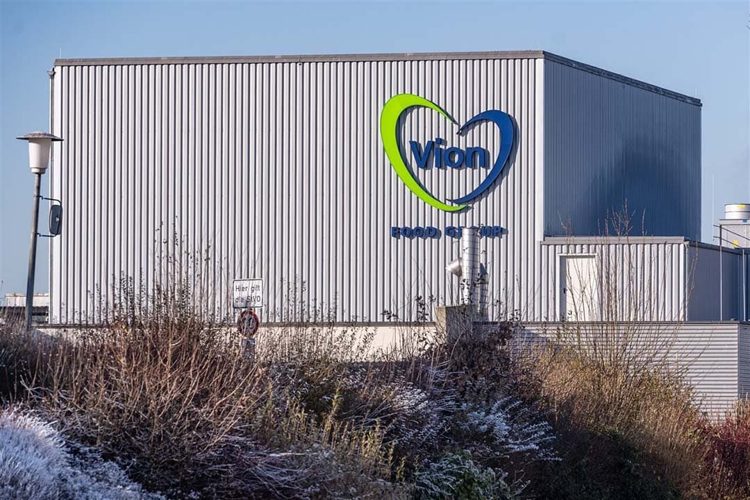 Vion gaat flink reorganiseren in Duitsland. In Niederbayern, heeft Vion-locatie Vilshofen zich in het hart van de varkenshouderij ontwikkeld tot de grootste slachterij van Beieren. Deze locatie blijft buiten schot. - Foto: ANP