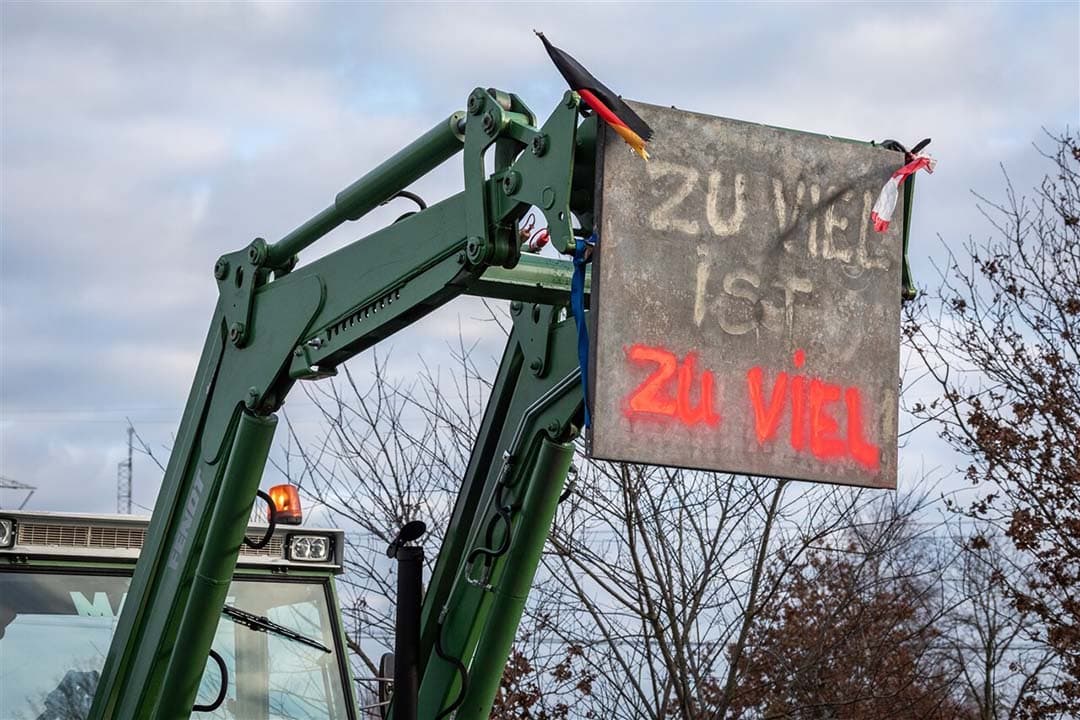 Boeren protesteren landelijk tegen het afschaffen van belastingvoordelen. - Foto: ANP
