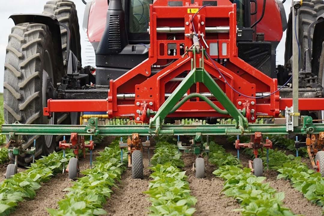 Doorgrond en Wifo ontwikkelden samen het DSD-Z 300 Smartshift camera gestuurde sideshift-bok. Deze is vanaf nu ook leverbaar met Claas Culticam. - Foto's: Doorgrond/Wifo