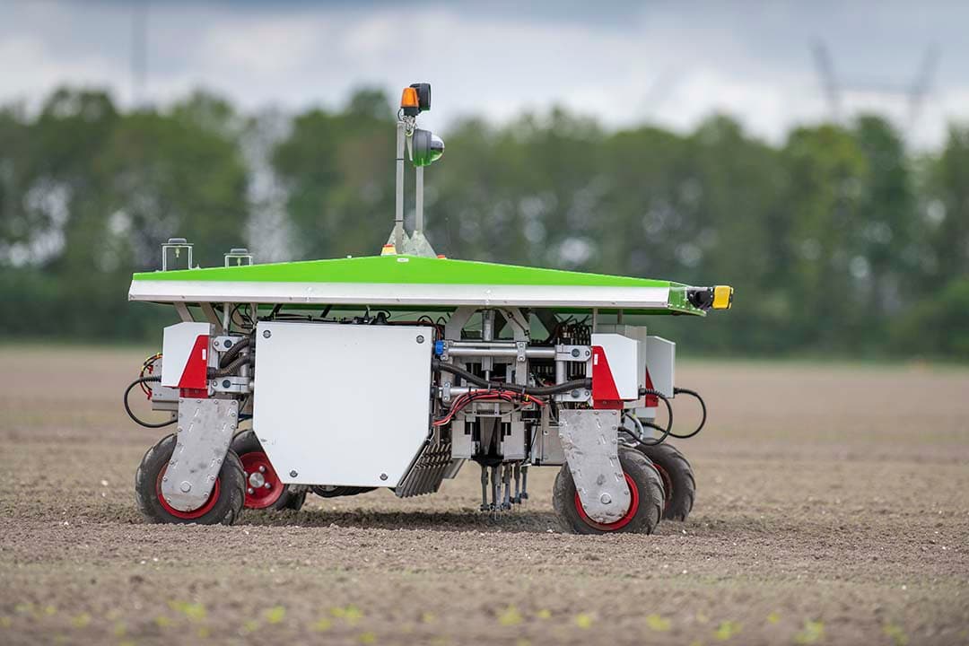 Homburg Holland gaat de Zweedse wiedrobot Ekobot verkopen in Nederland. - Foto's: Mark Pasveer