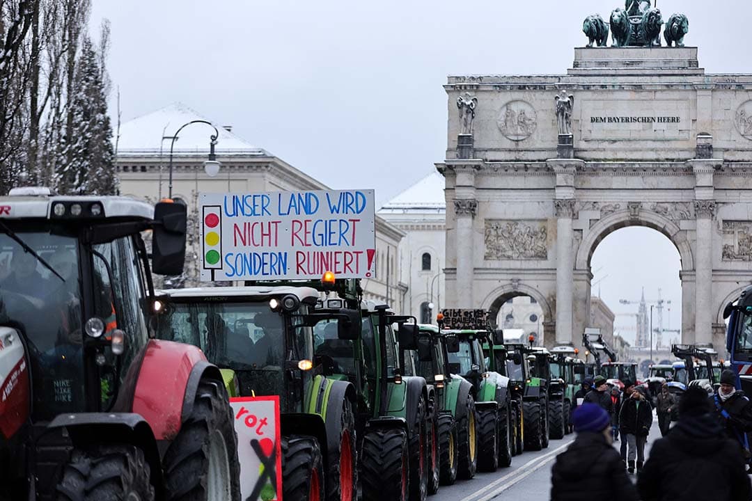 Duitse boeren protesteren in München op 8 januari. - Foto: Reuters