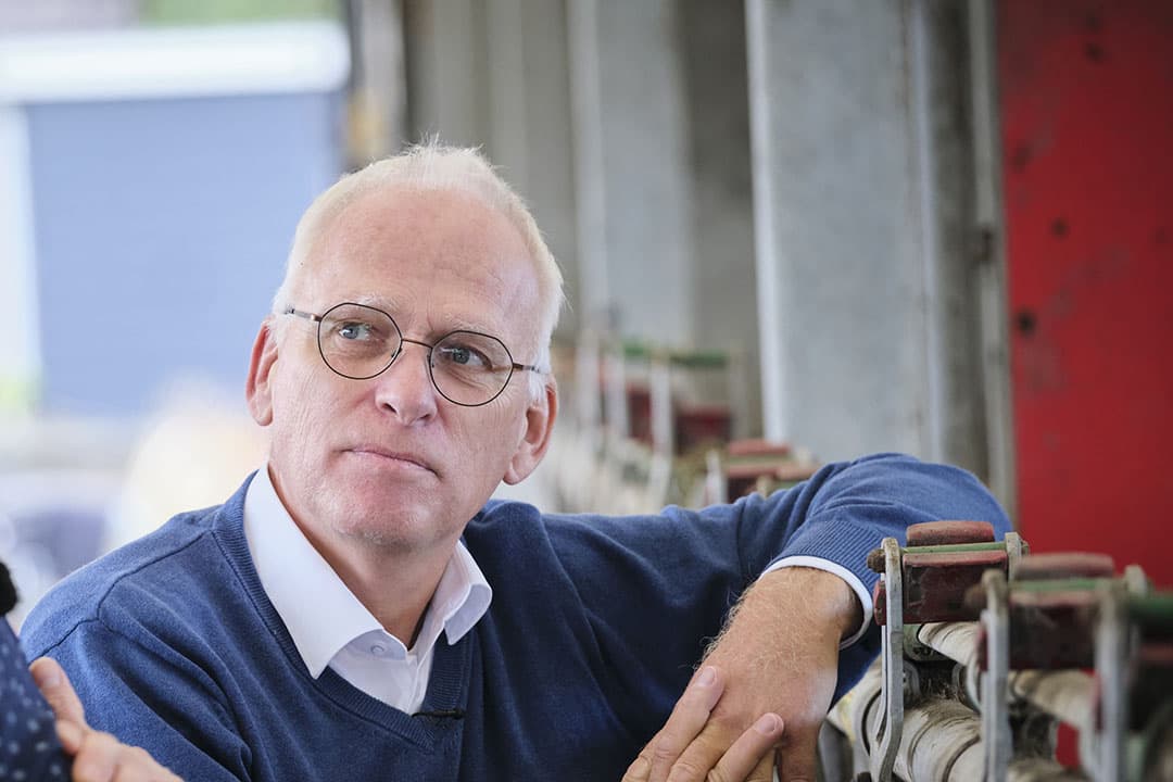 Minister Adema uit zijn teleurstelling over het niet slagen van de convenantonderhandelingen dierenwelzijn in een Kamerbrief. - Foto: Roel Dijkstra