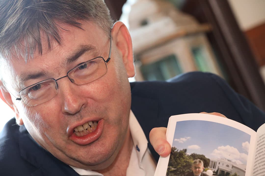 Derk Jan Eppink: Van PvdA-medewerker tot BBB-politicus, een politieke kameleon door de jaren heen. - Foto: Henk Riswick