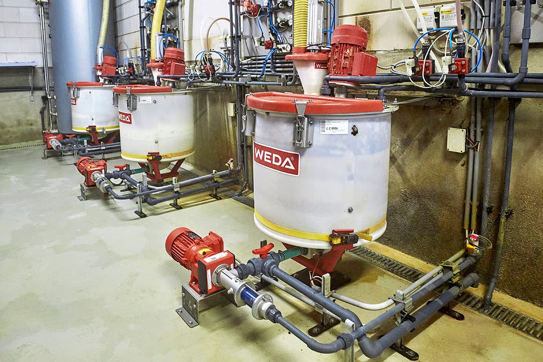 Automatisch melk bijvoeren biggen