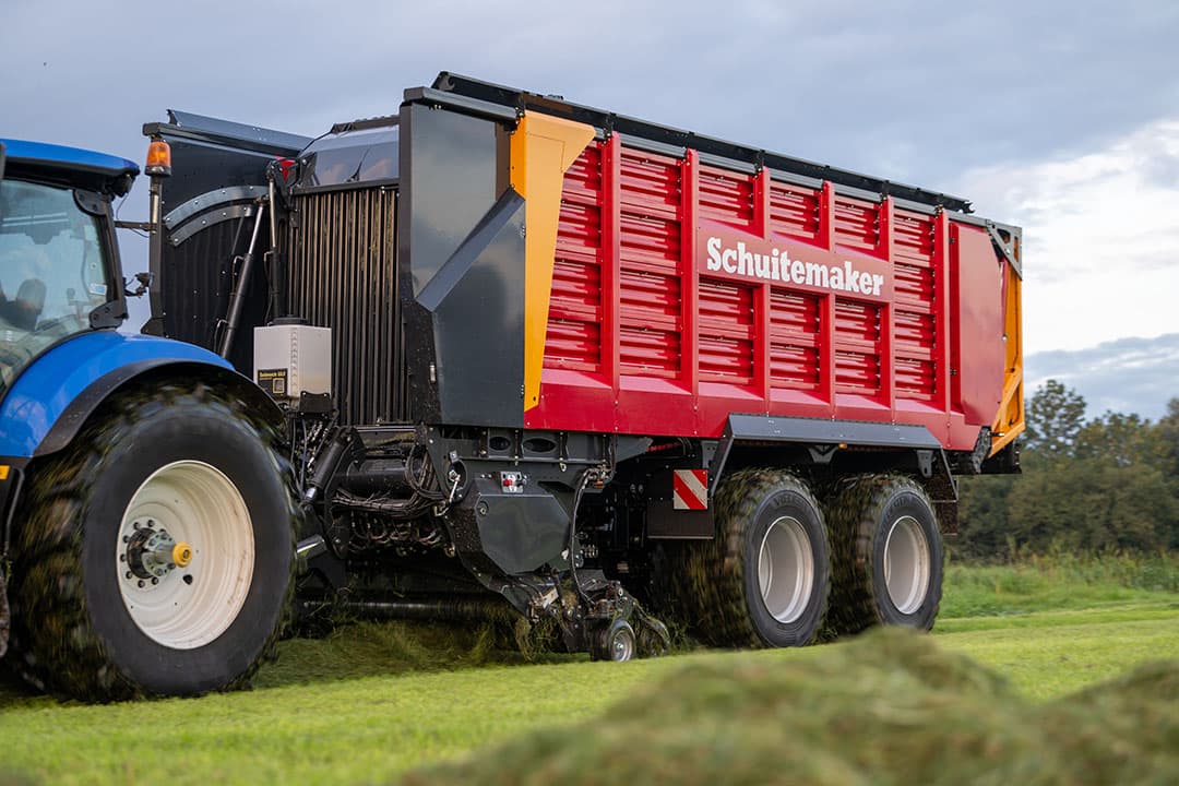 De nieuwe generatie Rapide-opraapwagens van Schuitemaker is meer modulair gebouwd dan de huidige Rapides. Opvallendste verschillen zijn de vernieuwde invoer en de voorwand.  Volgend jaar gaat de nulserie in de praktijk draaien. - Foto: Michel Velderman