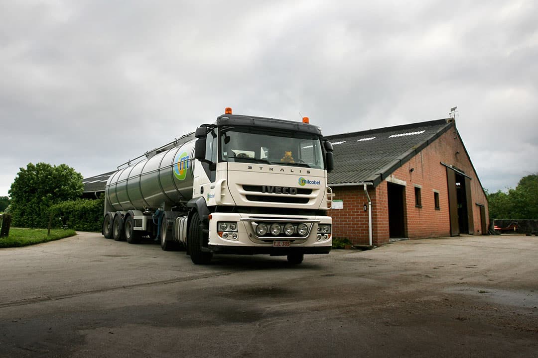 Milcobel verlaagt de melkprijs voor oktober met € 1 tot een standaard melkprijs van € 35 per 100 liter. - Foto: Peter Roek