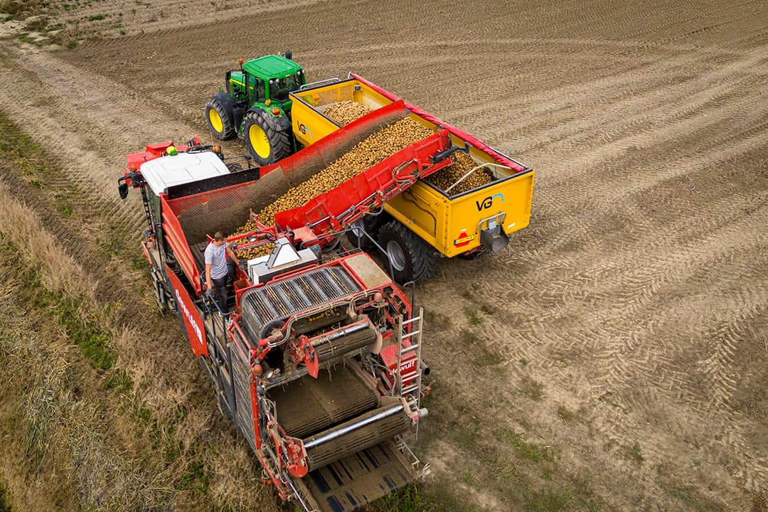 De opbrengst van akkerbouwgewassen meten, kan op verschillende manieren. - Foto: Koos Groenewold