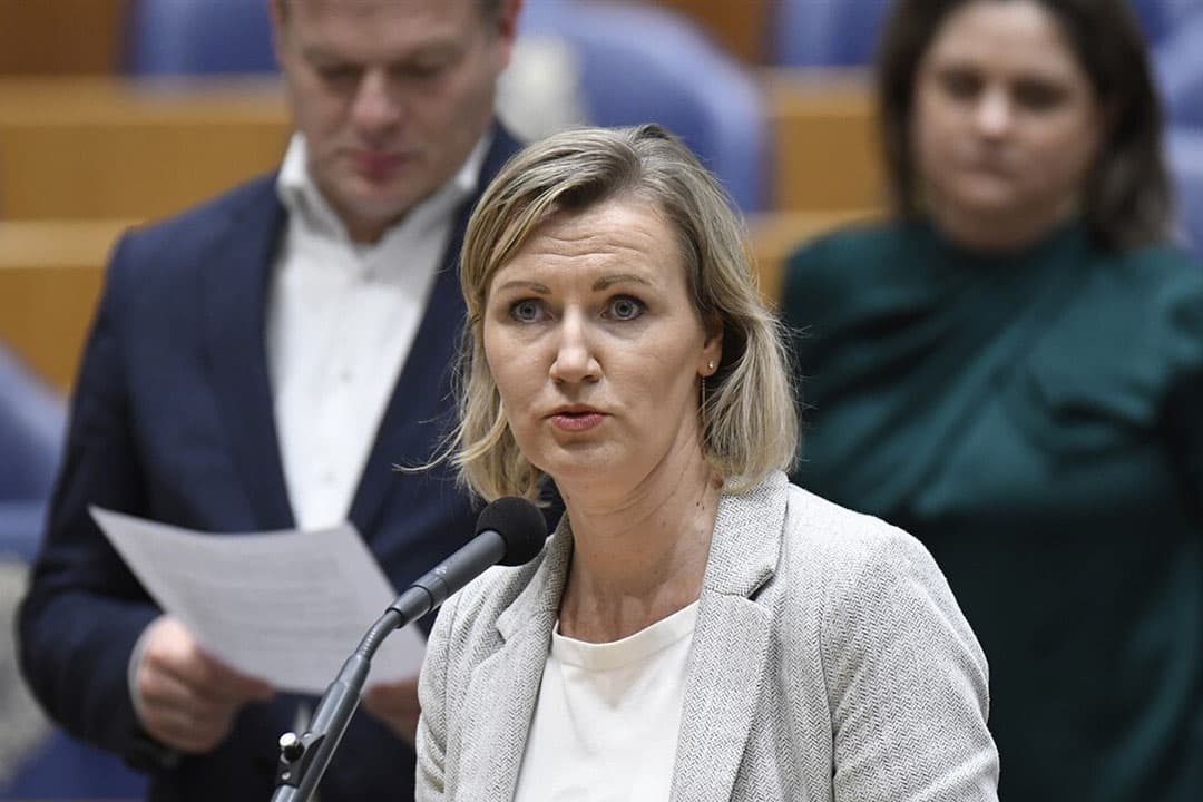 Tweede Kamerlid Leonie Vestering (PvdD) tijdens het vragenuurtje in de Tweede Kamer. - Foto: ANP