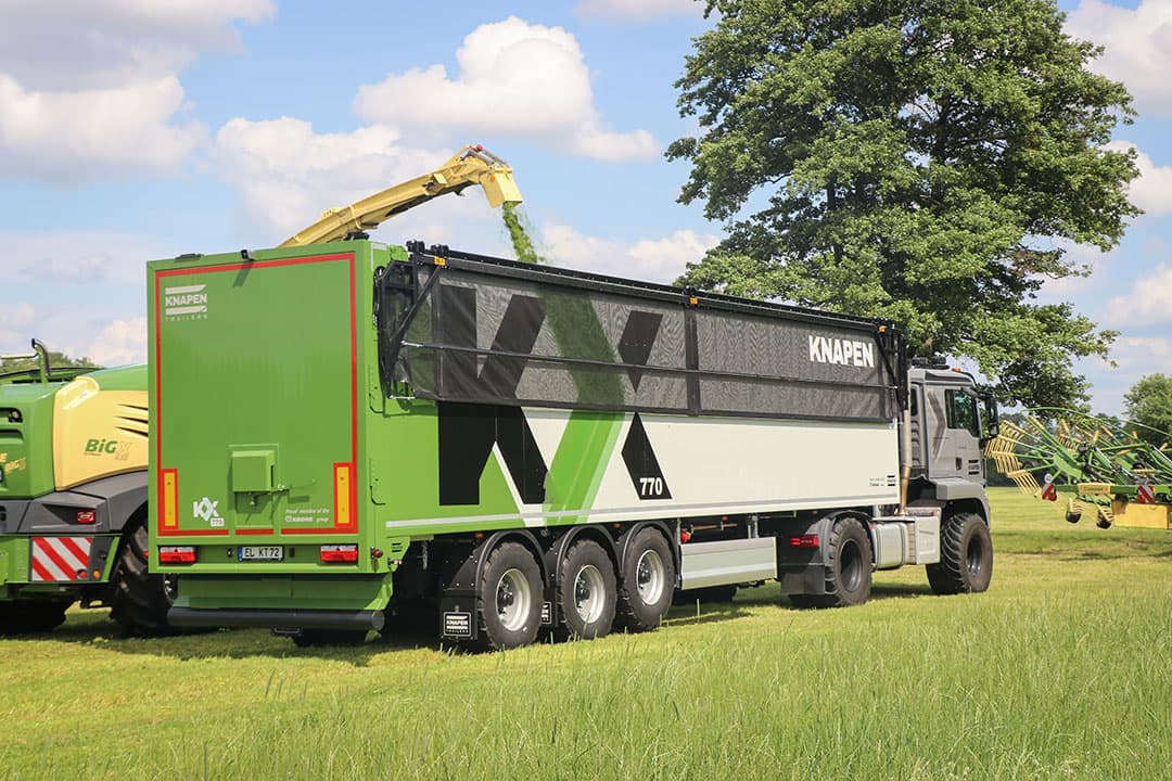 Knapen Trailers is onderdeel van de Krone Groep. Door nu via het landbouwdealernetwerk schuifvloertrailers te gaan verkopen, maken de bedrijven slim gebruik van elkaars expertise. - Foto's: Matthijs Verhagen