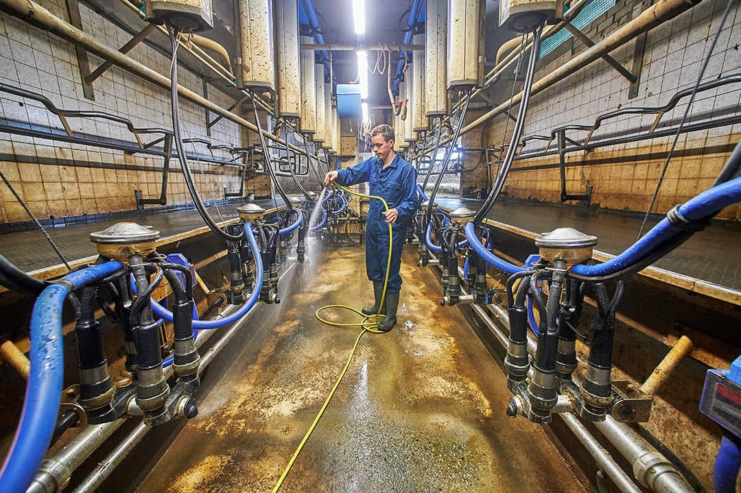 Van den Oever melkt in een 2x9-melkstal. In 2022 noteerden de koeien gemiddeld 4,57% vet en 3,75% eiwit.